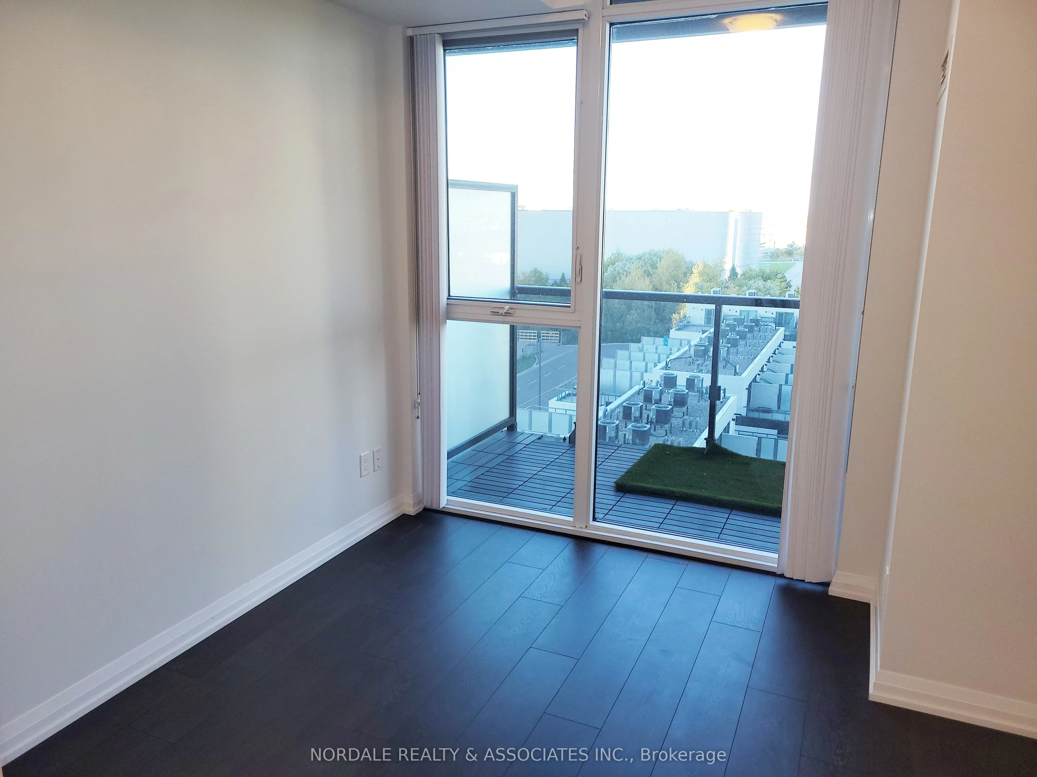 7895 JANE Street #717