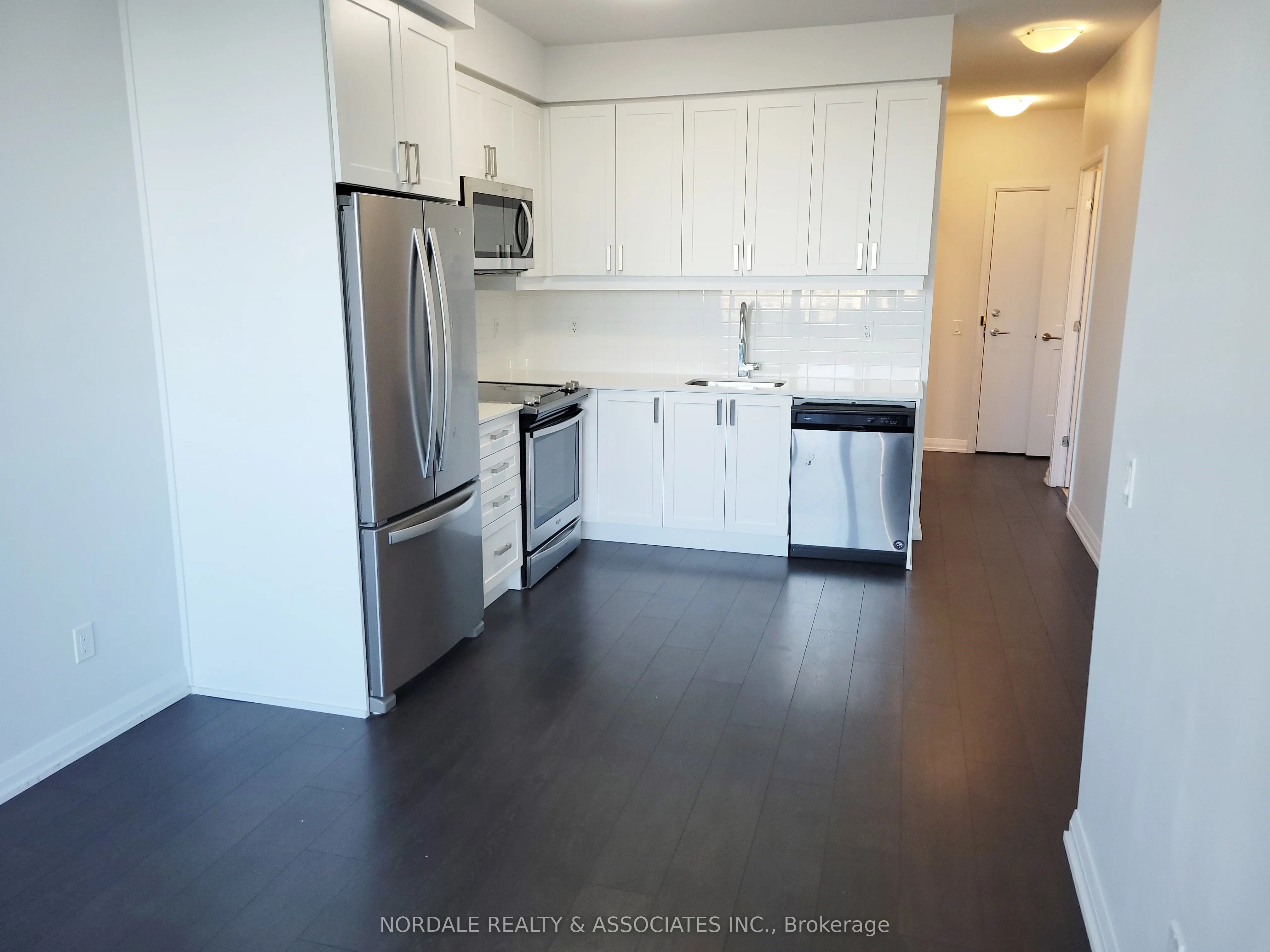 7895 JANE Street #717