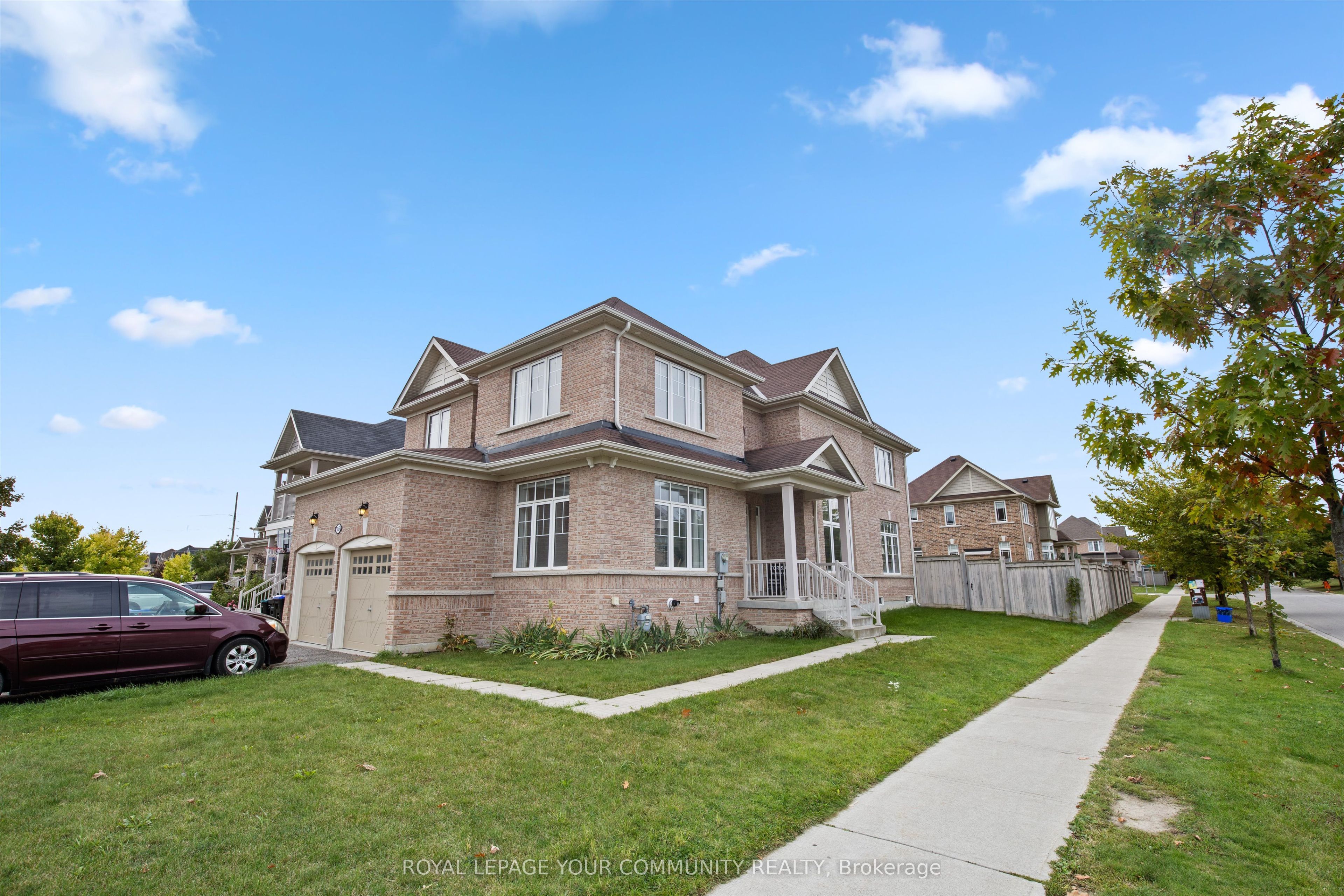 16 Hawke Crescent