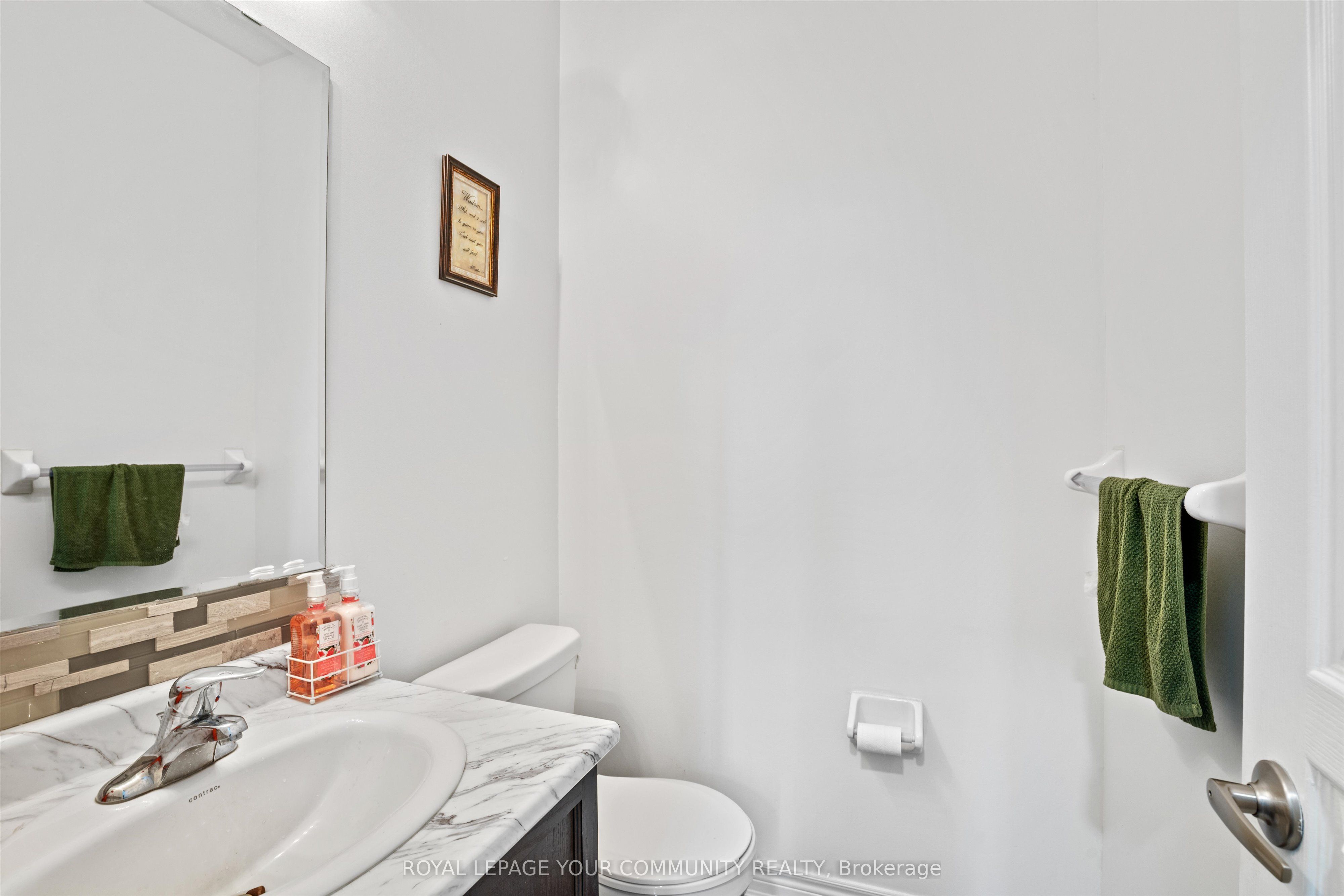 16 Hawke Crescent