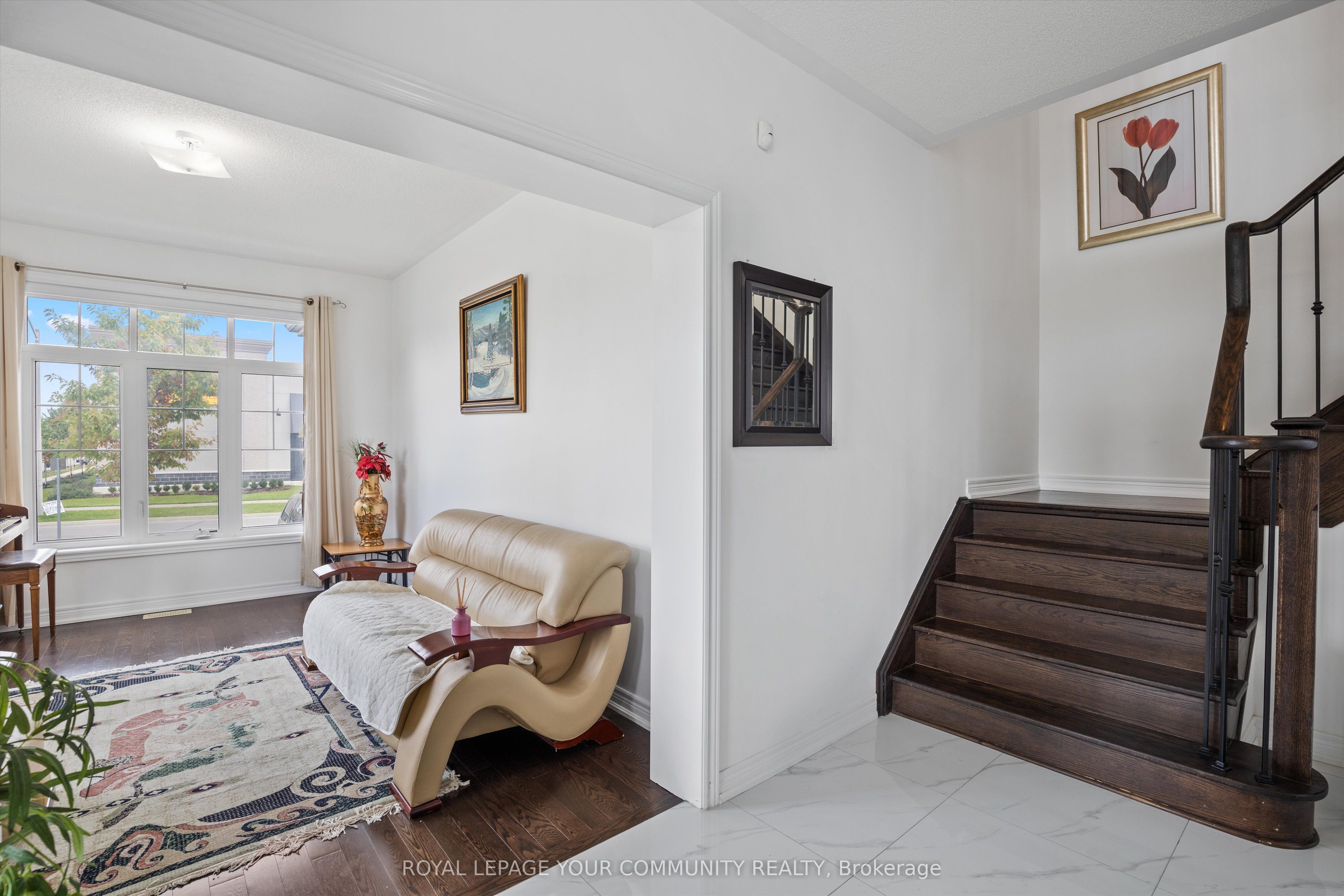 16 Hawke Crescent