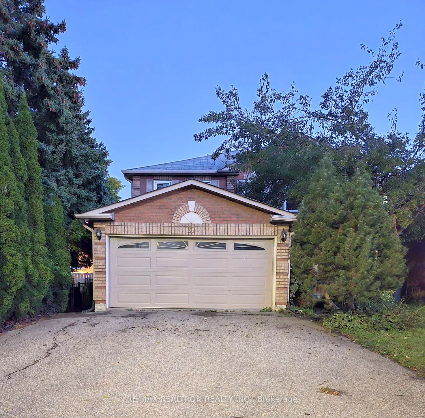 27 Edenbridge Drive