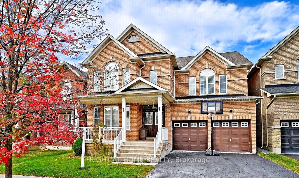 18 Halldorson Avenue