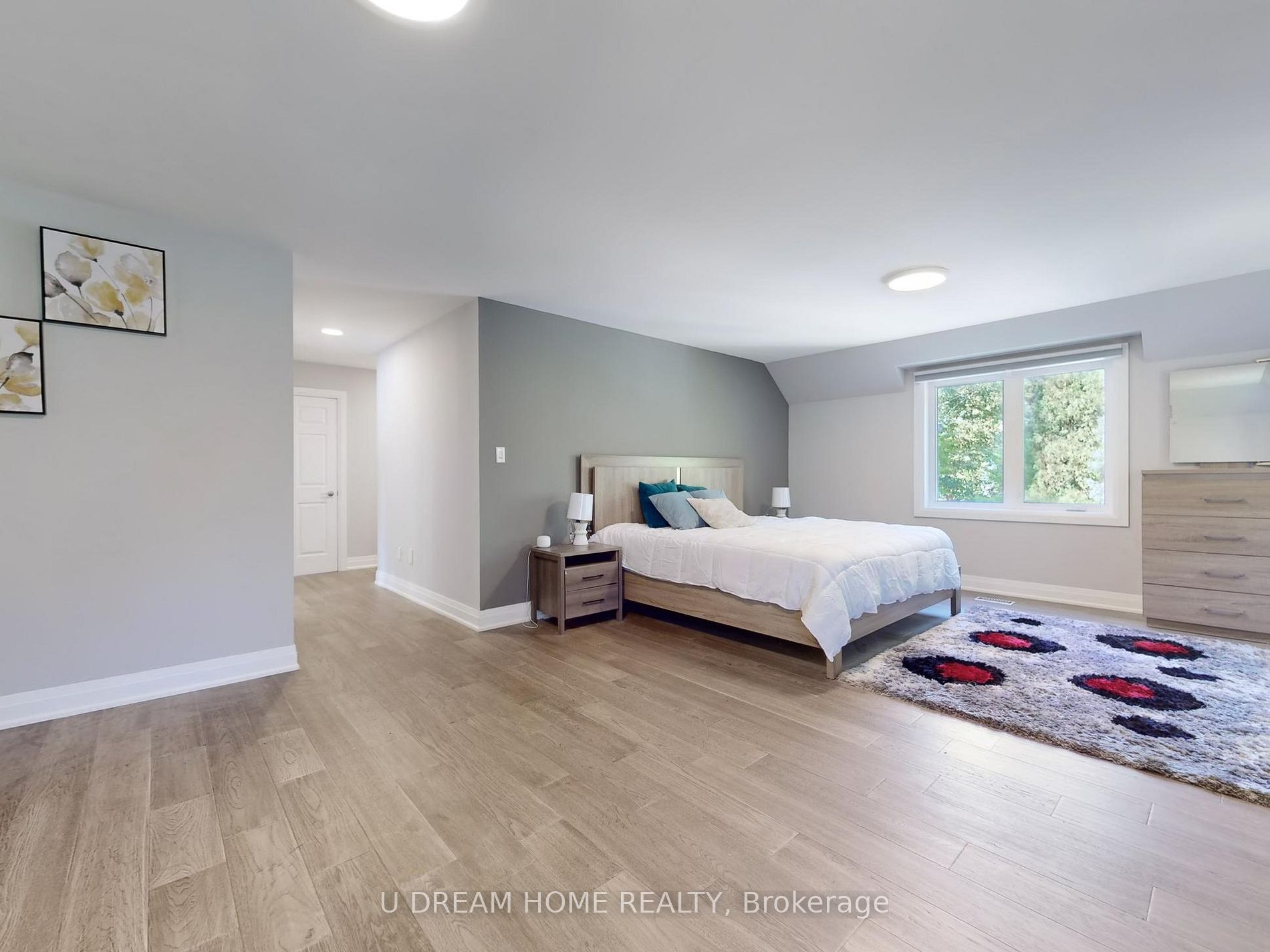2 Jarvis Avenue