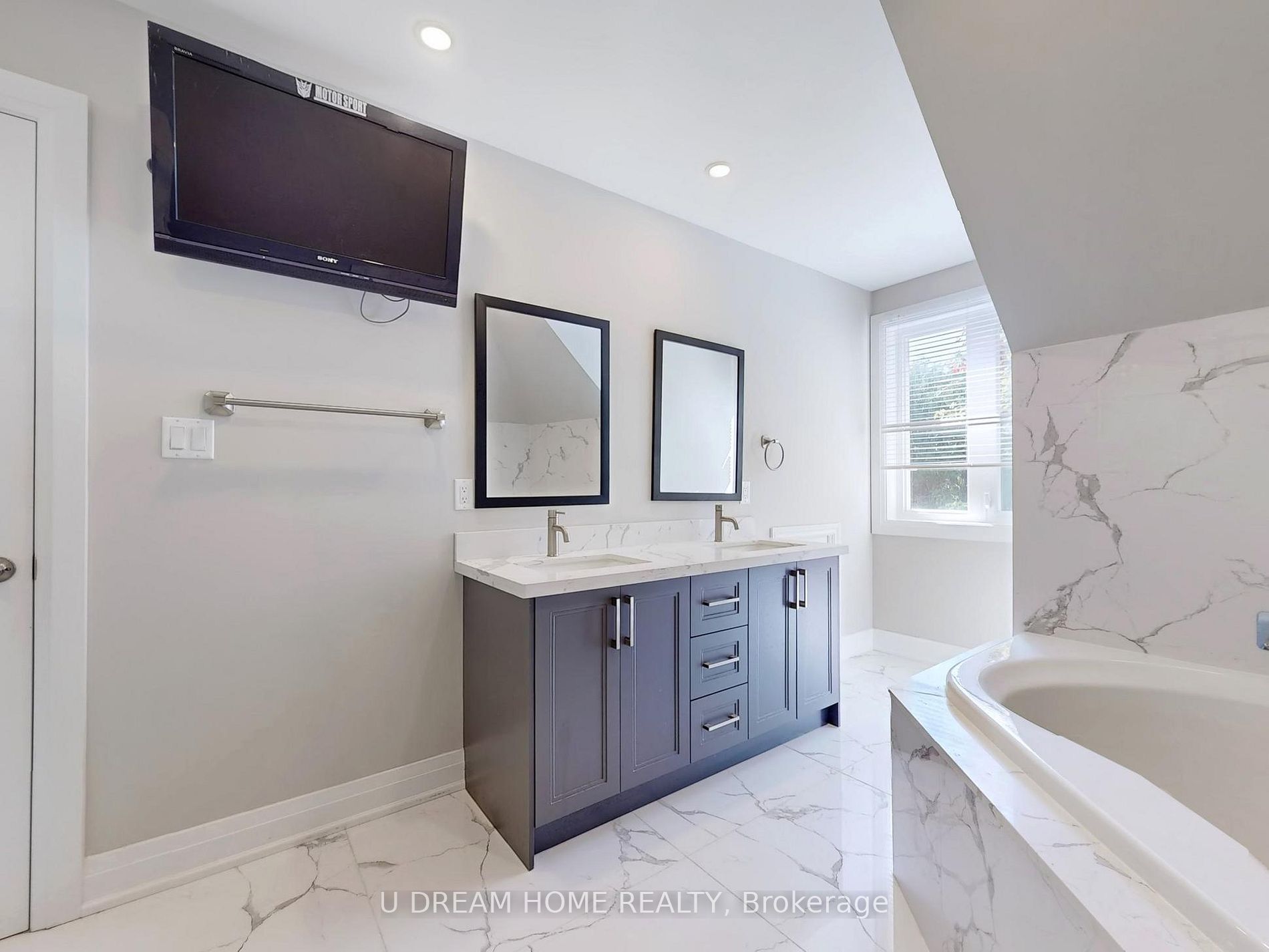2 Jarvis Avenue