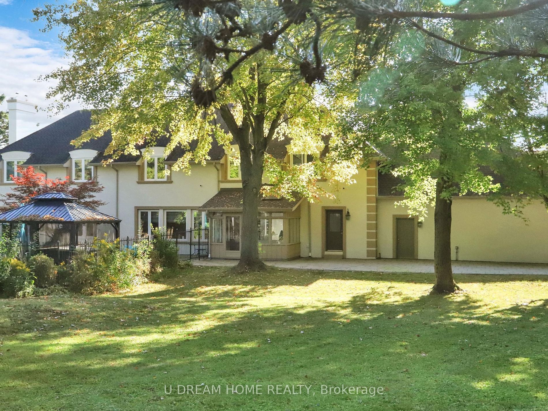 2 Jarvis Avenue