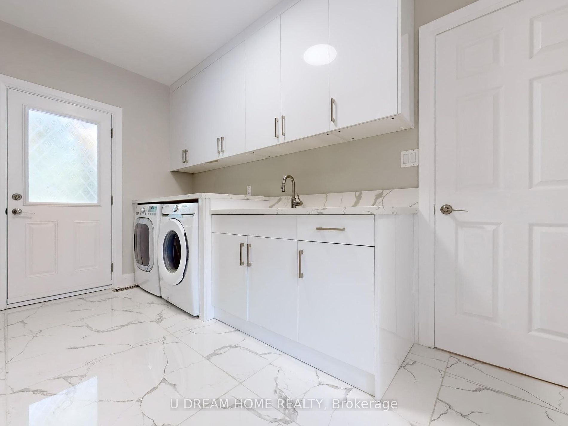 2 Jarvis Avenue