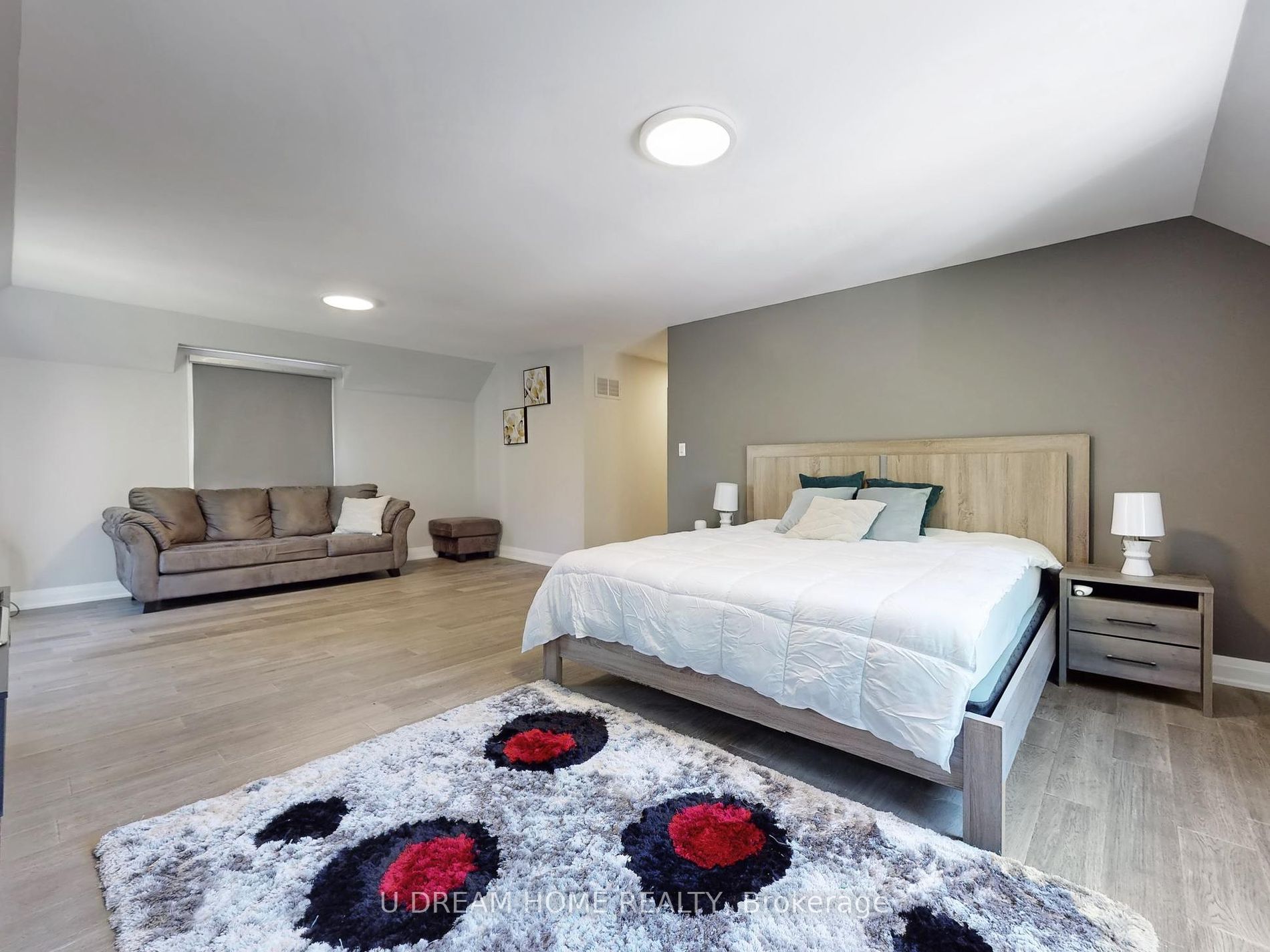 2 Jarvis Avenue