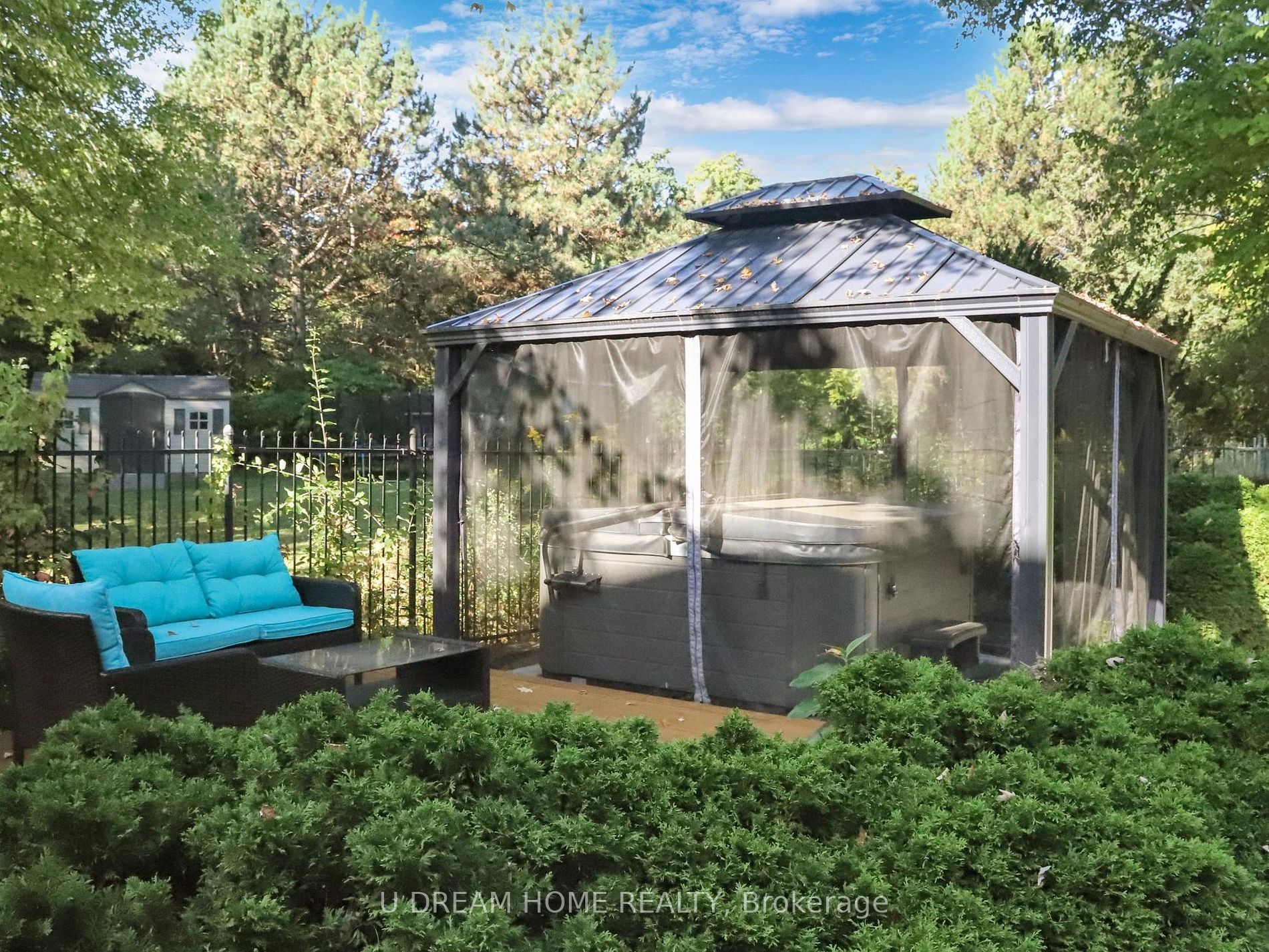2 Jarvis Avenue