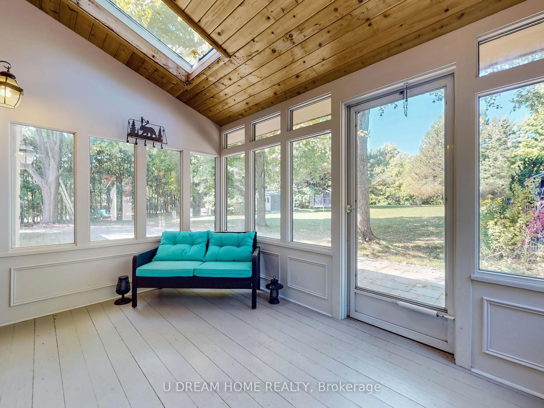 2 Jarvis Avenue