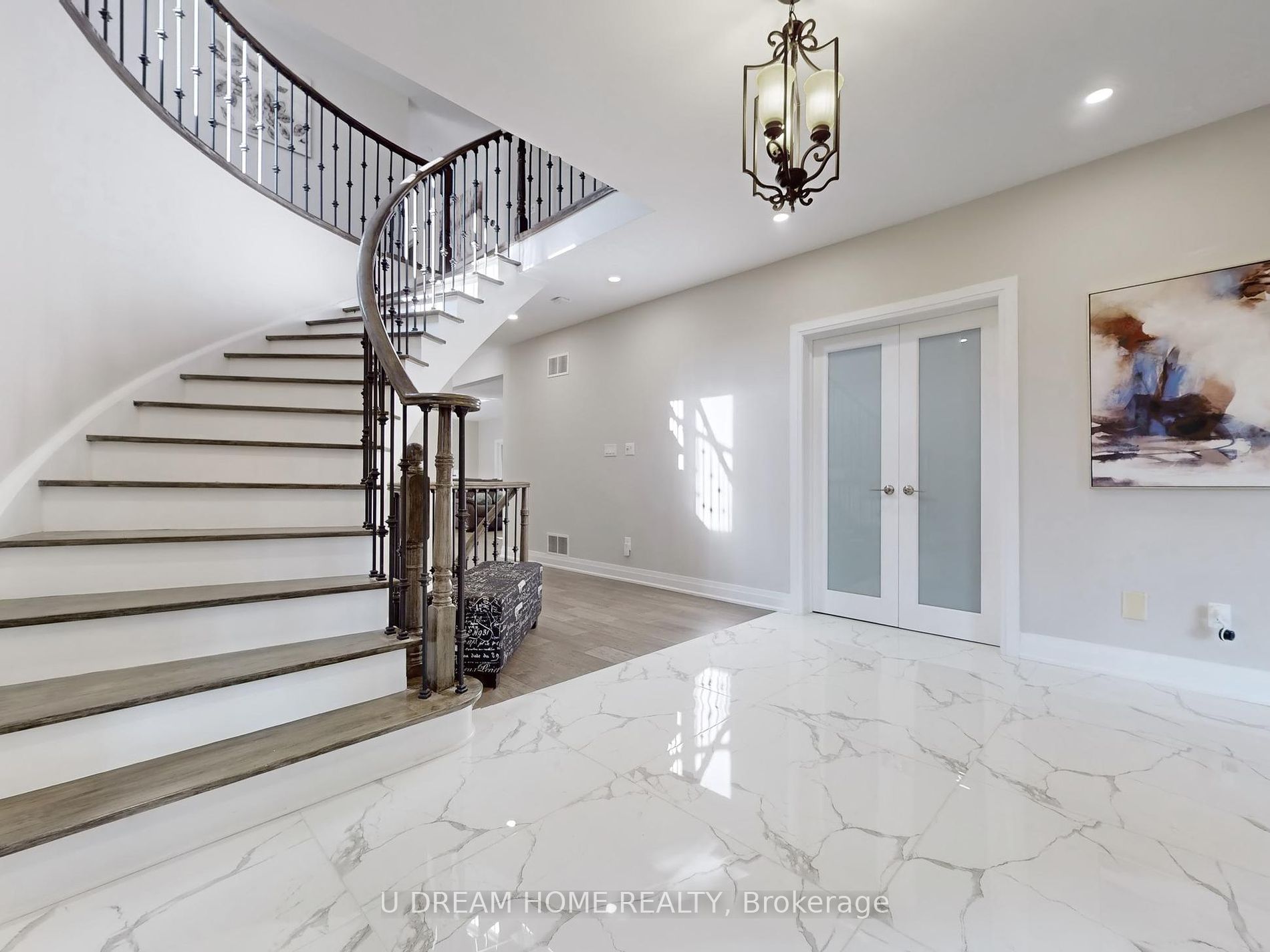 2 Jarvis Avenue