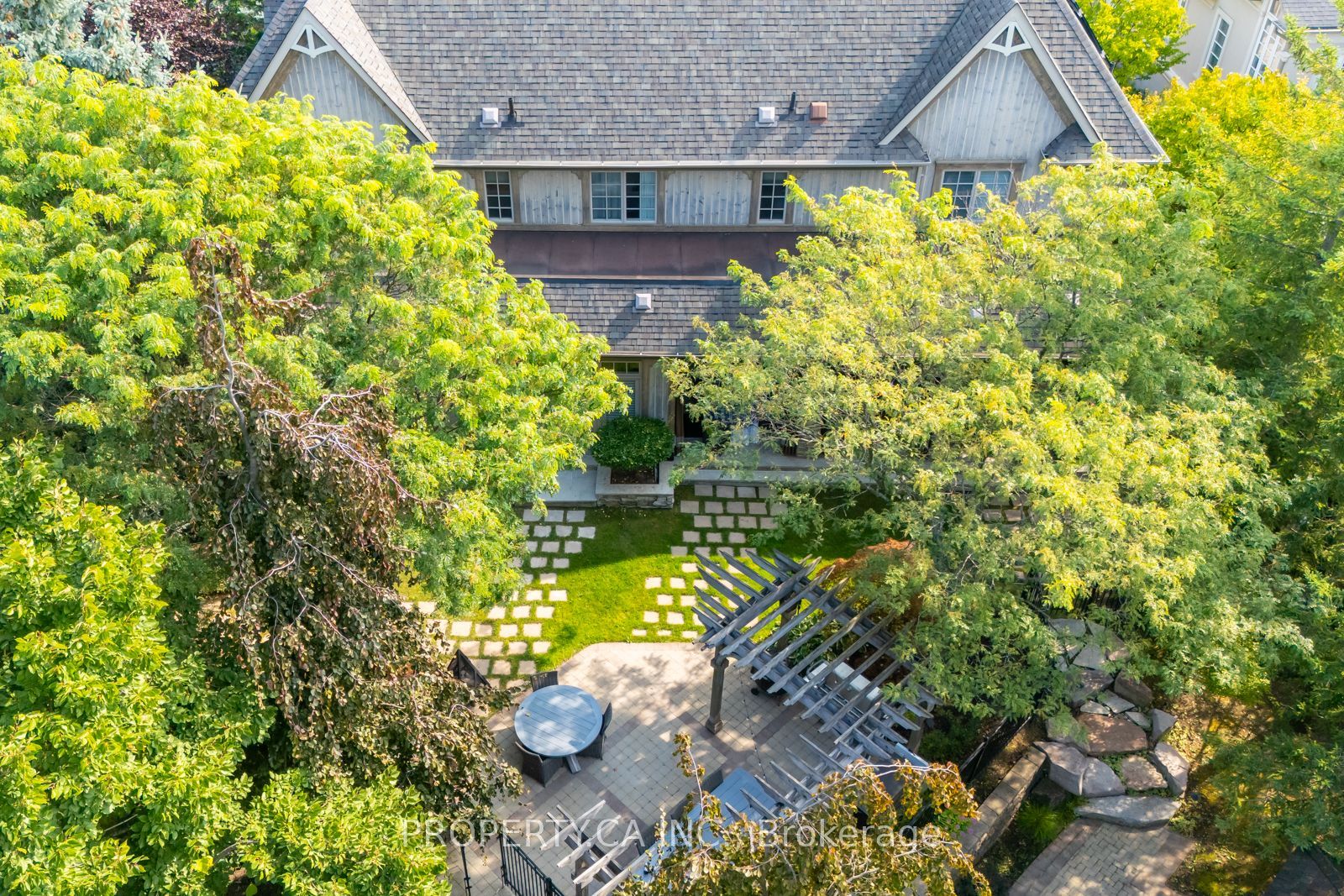60 Parr Place