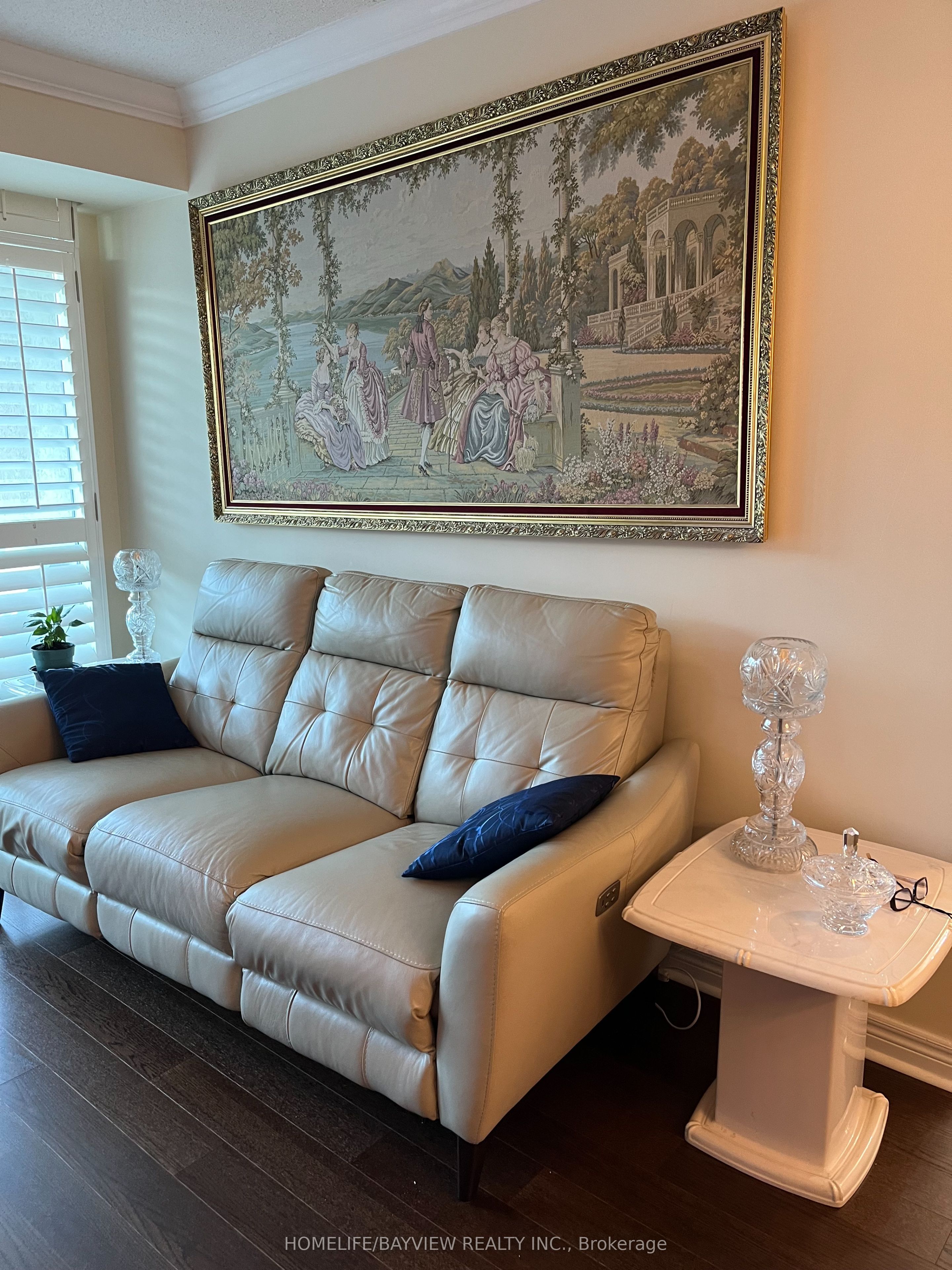 100 PROMENADE Circle #205