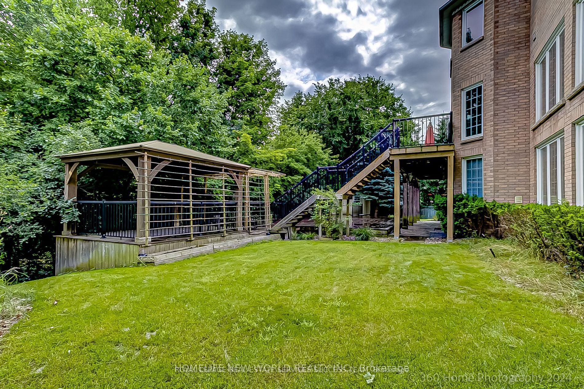 37 Heatherwood Crescent