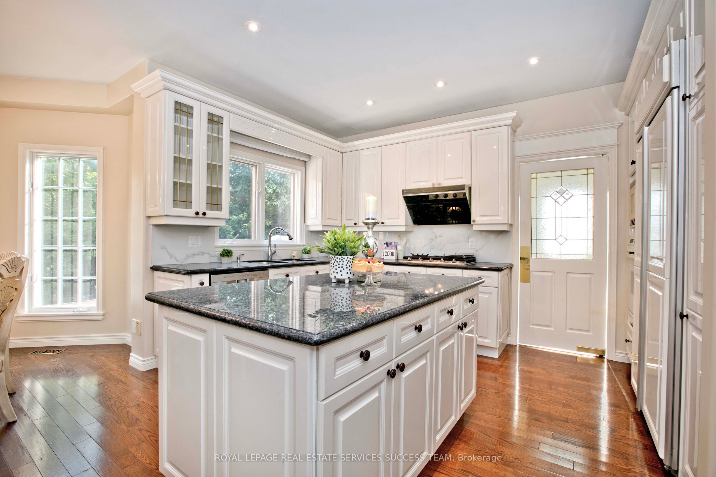 37 Heatherwood Crescent
