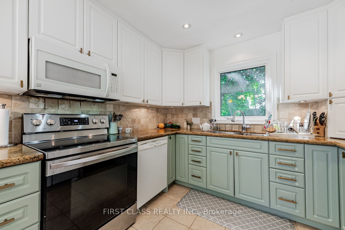 74 Innisbrook Crescent