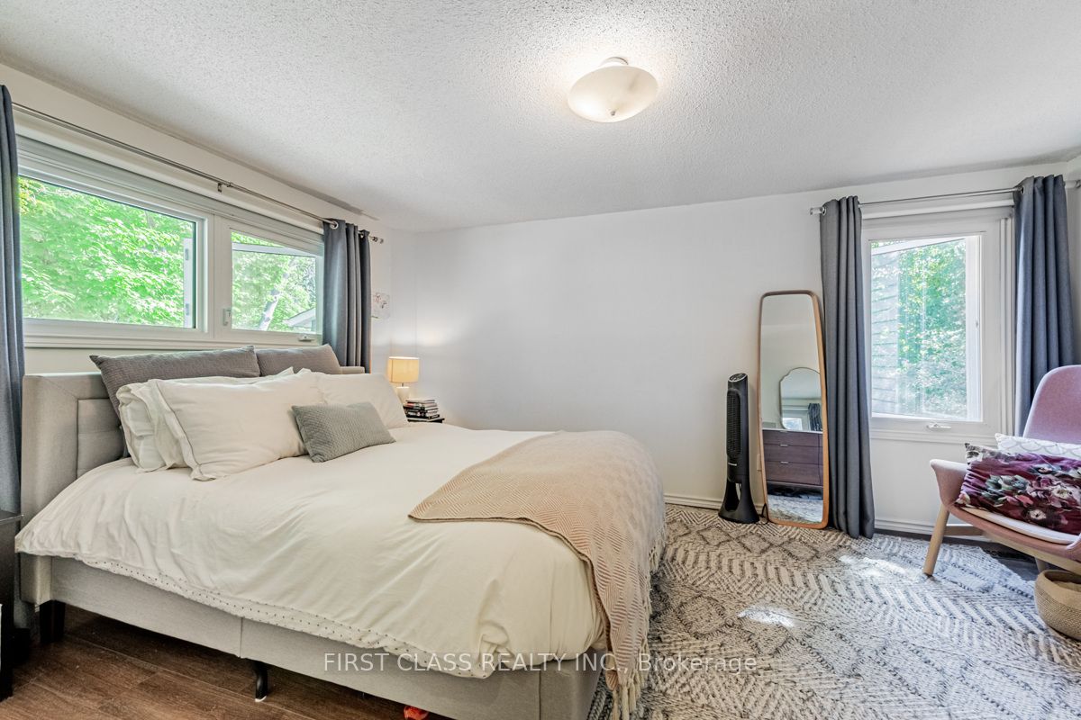 74 Innisbrook Crescent