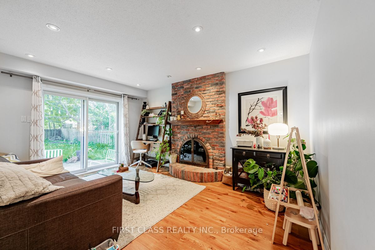 74 Innisbrook Crescent