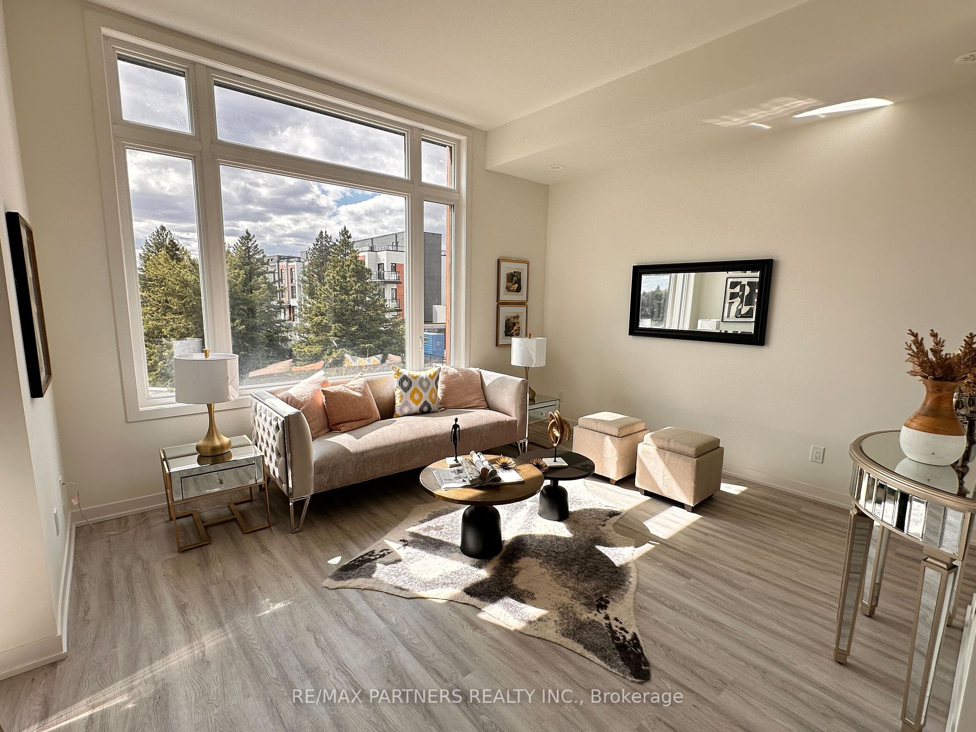 6 Steckley House Lane, #311