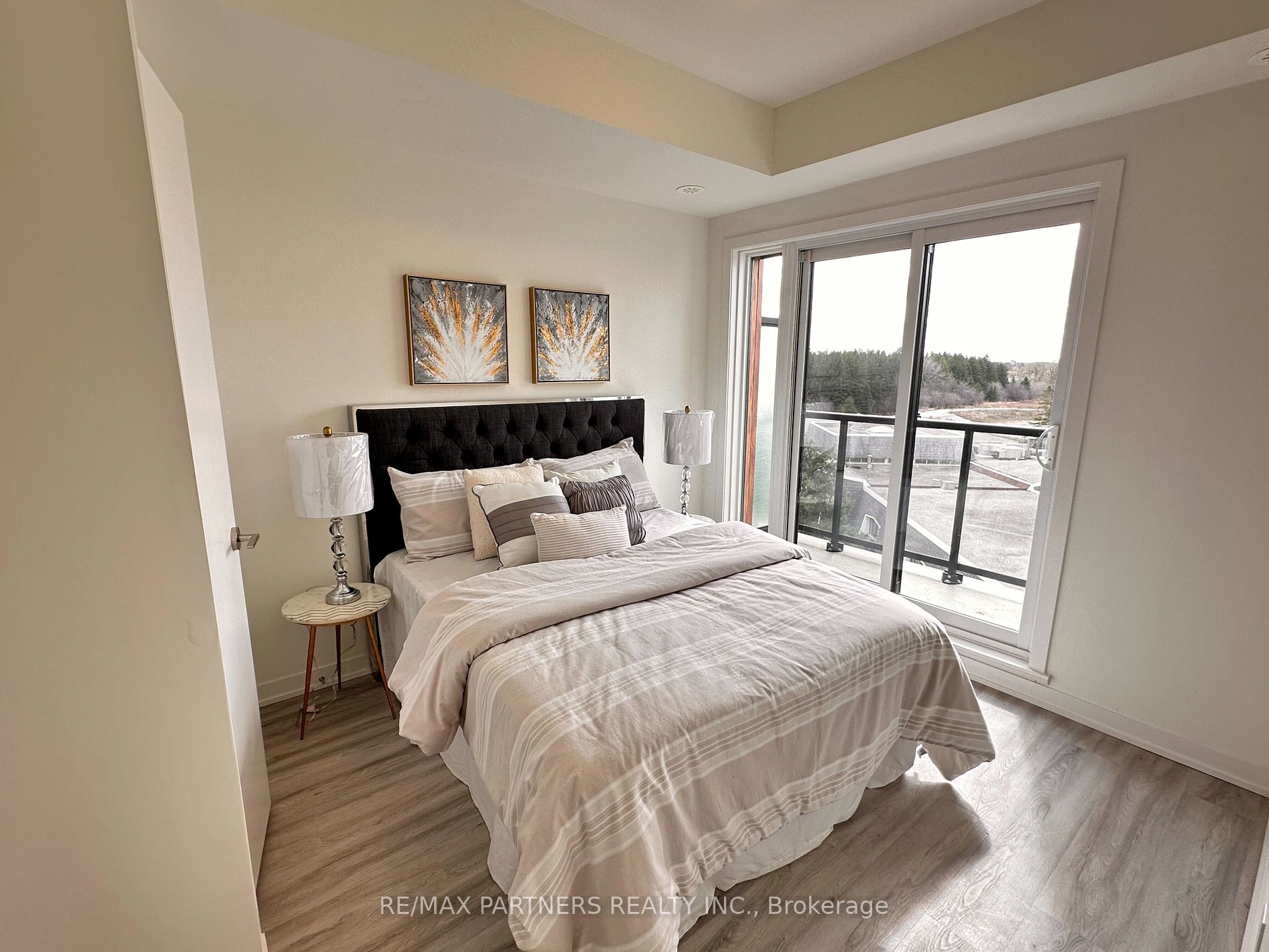 6 Steckley House Lane, #311