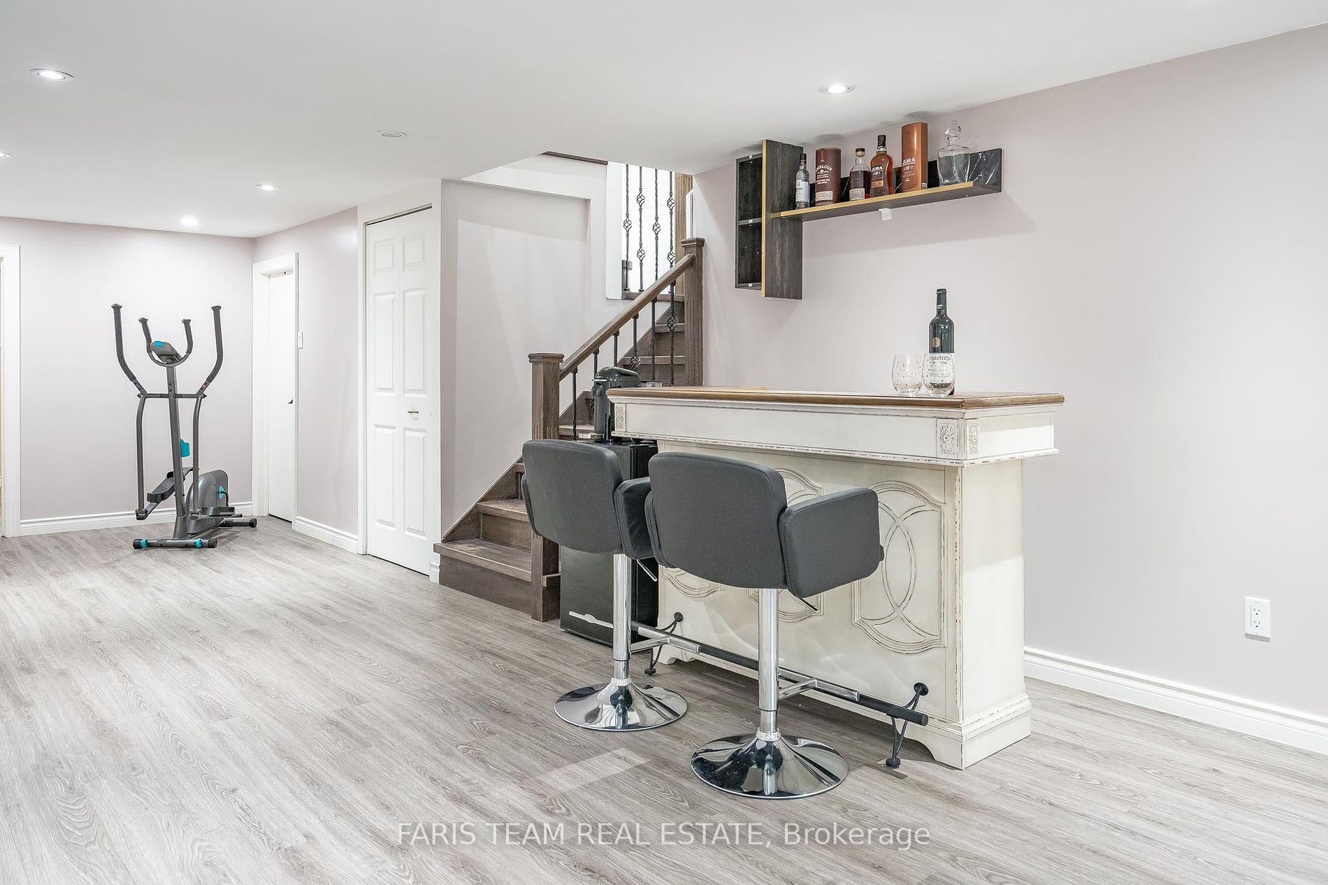 148 Sand Road