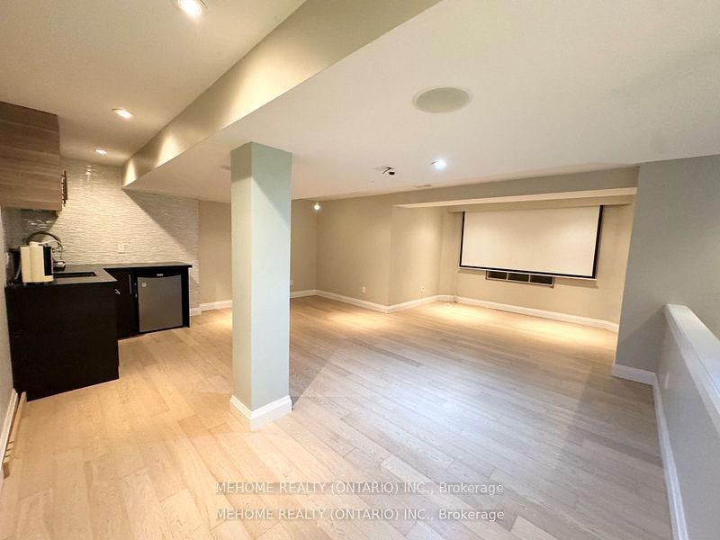9 Ridgecrest Road