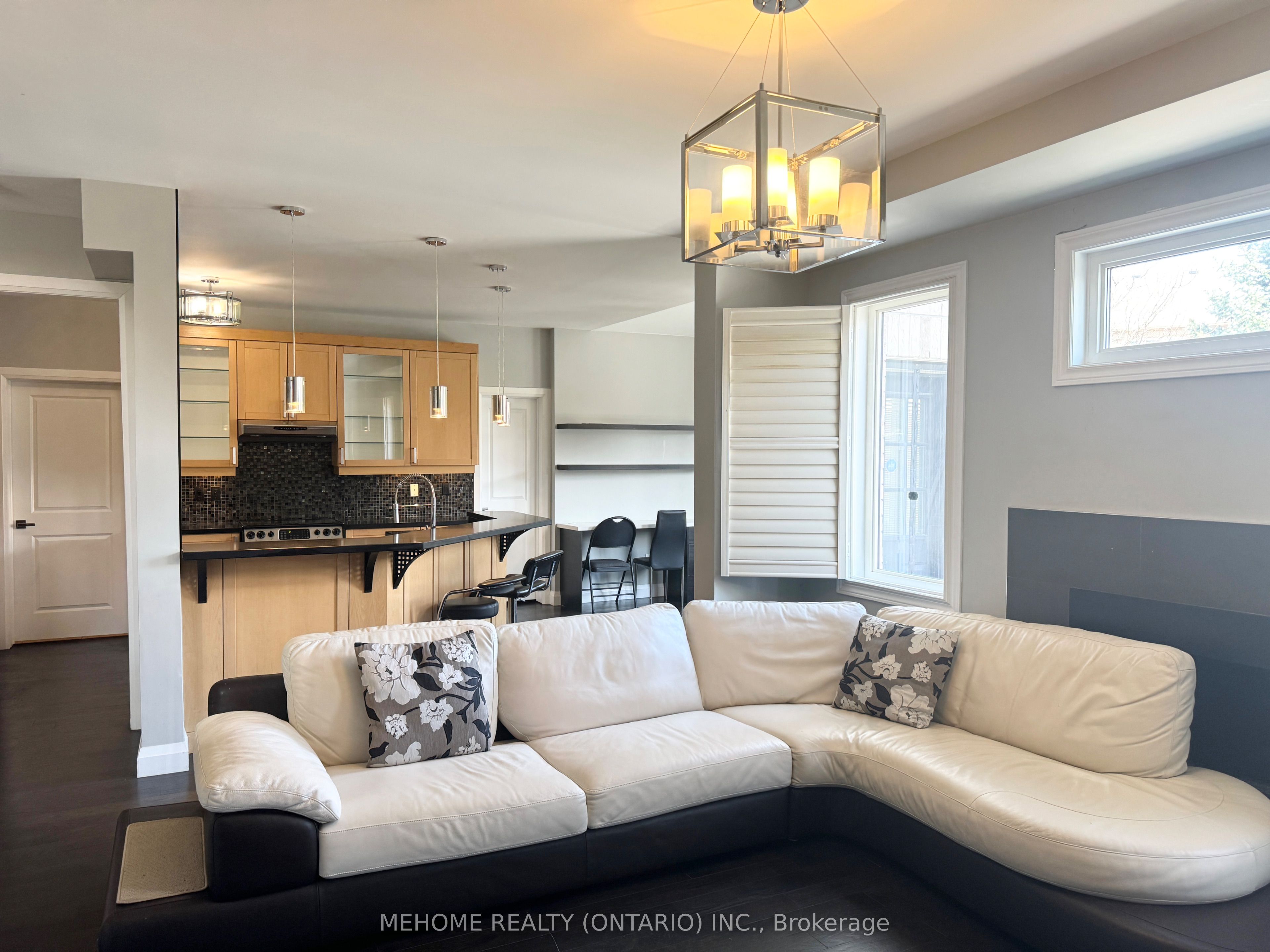 9 Ridgecrest Road