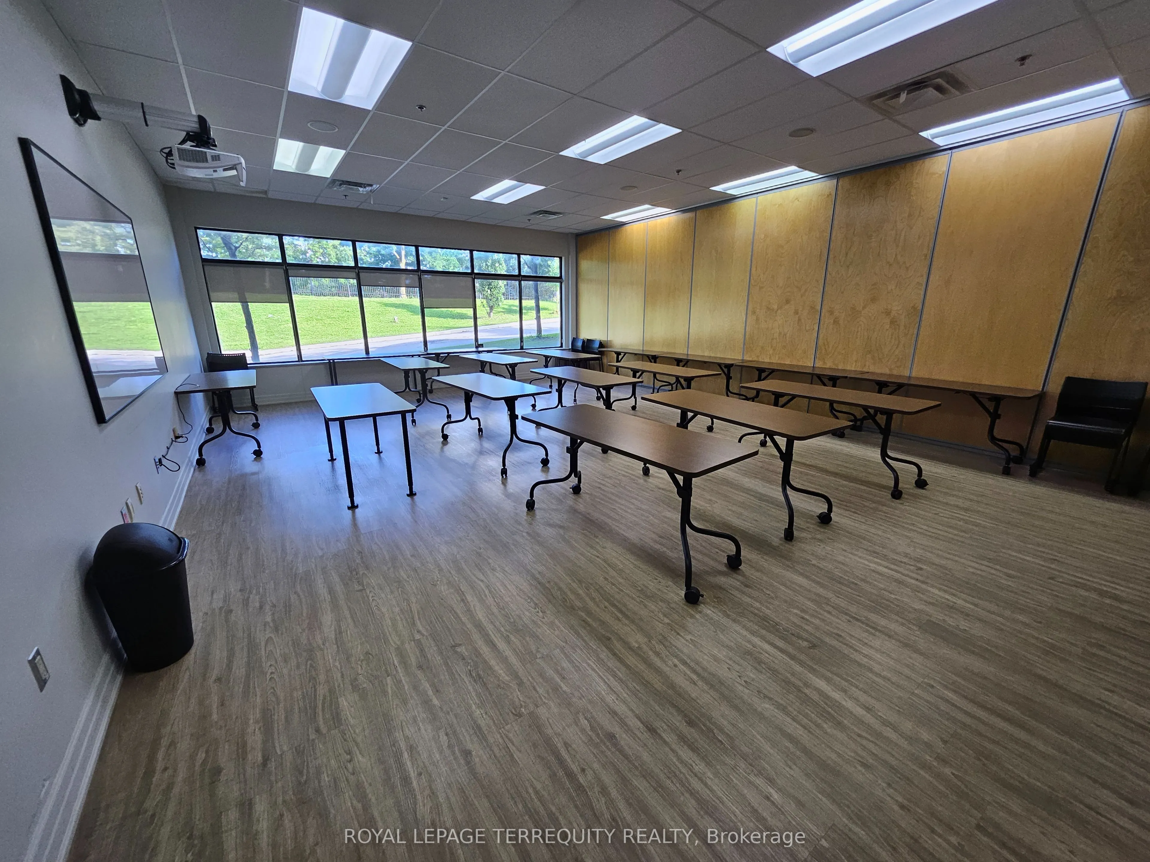9333 Woodbine Avenue, #Room A