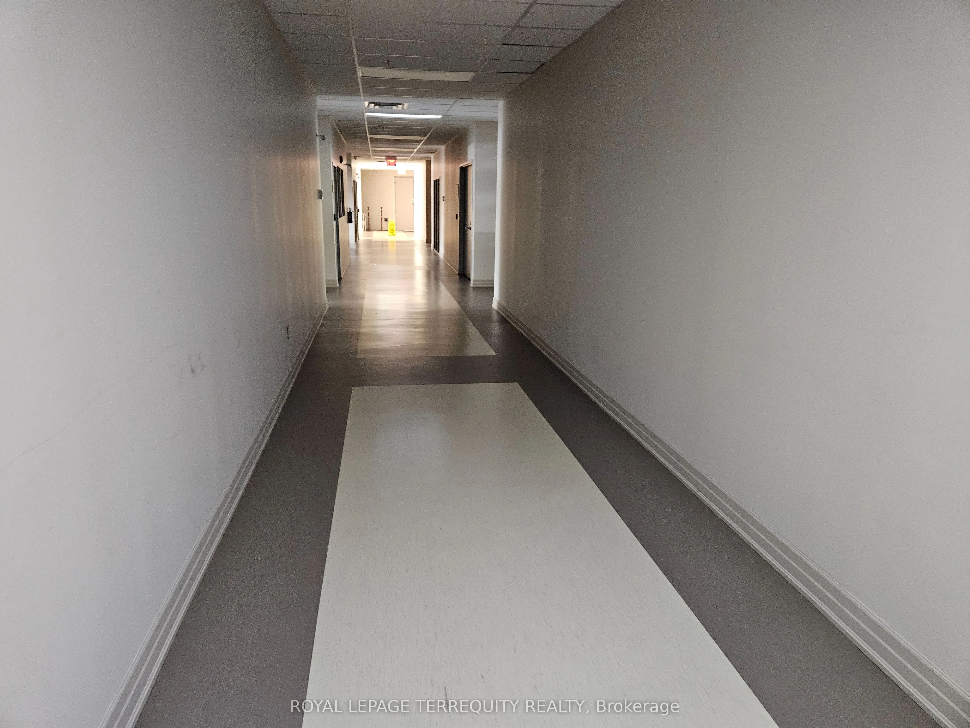 9333 Woodbine Avenue, #Room A