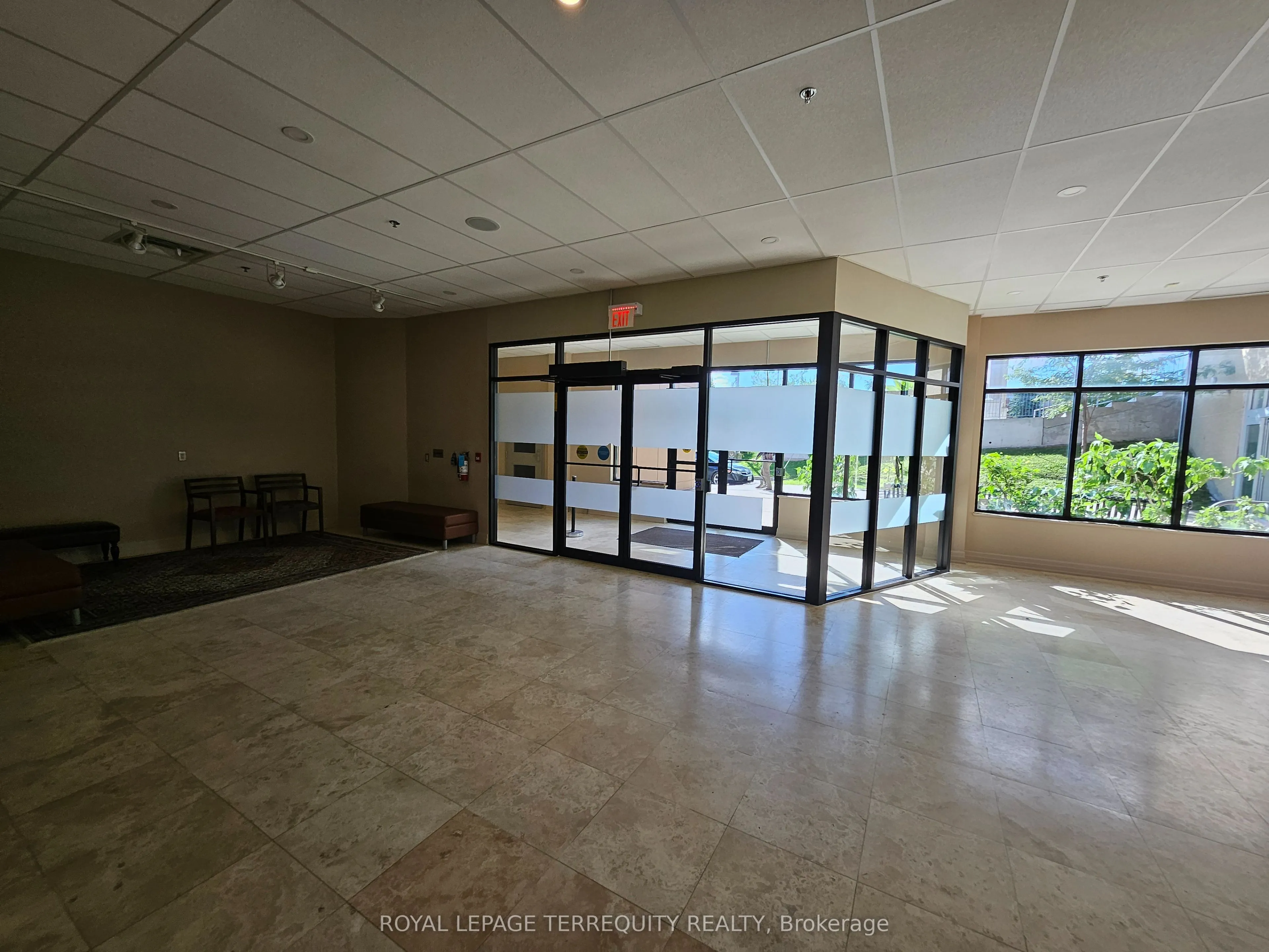 9333 Woodbine Avenue, #Room A