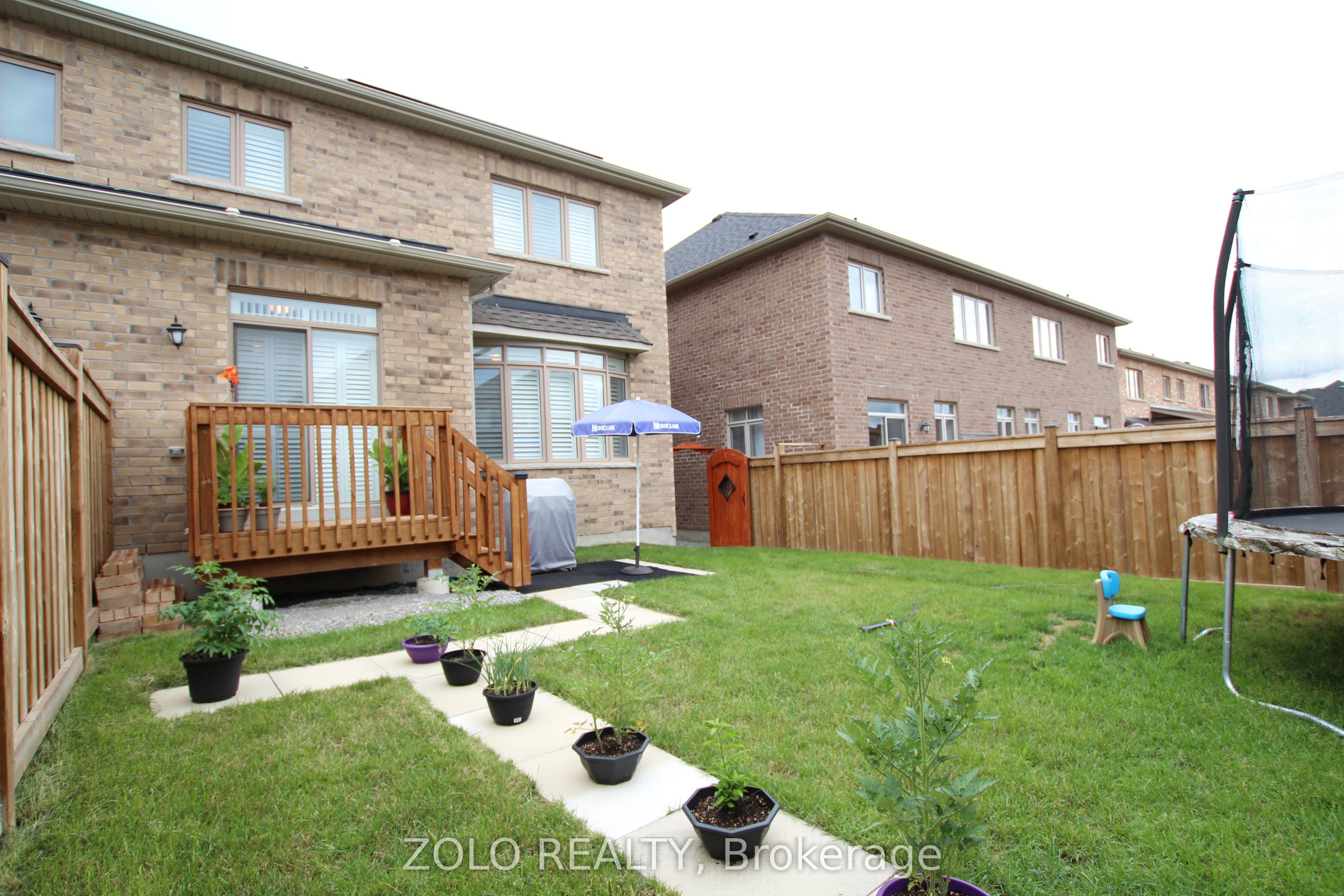 41 Algeo Way