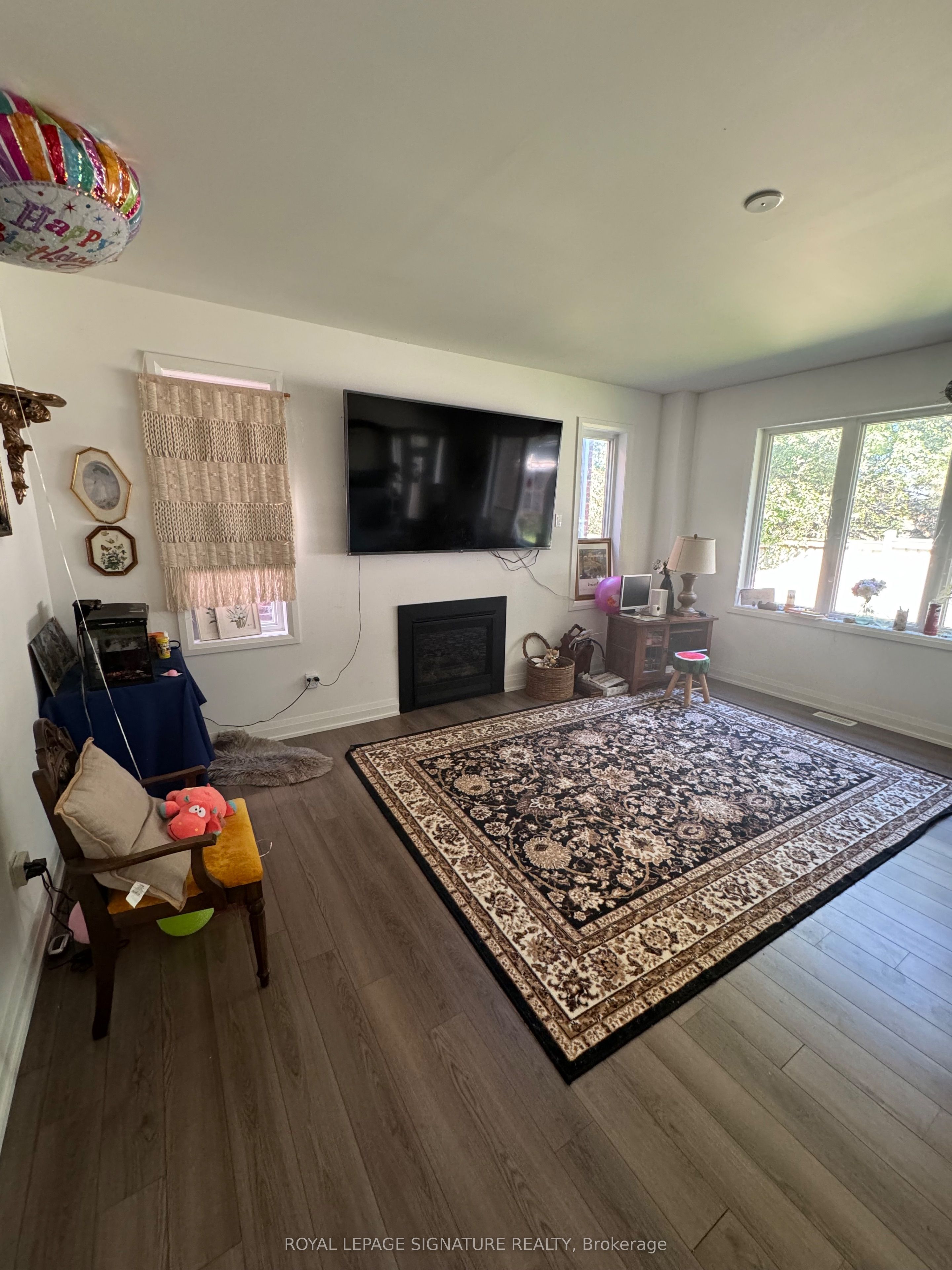 23 Cyprus Glen, #UPPER