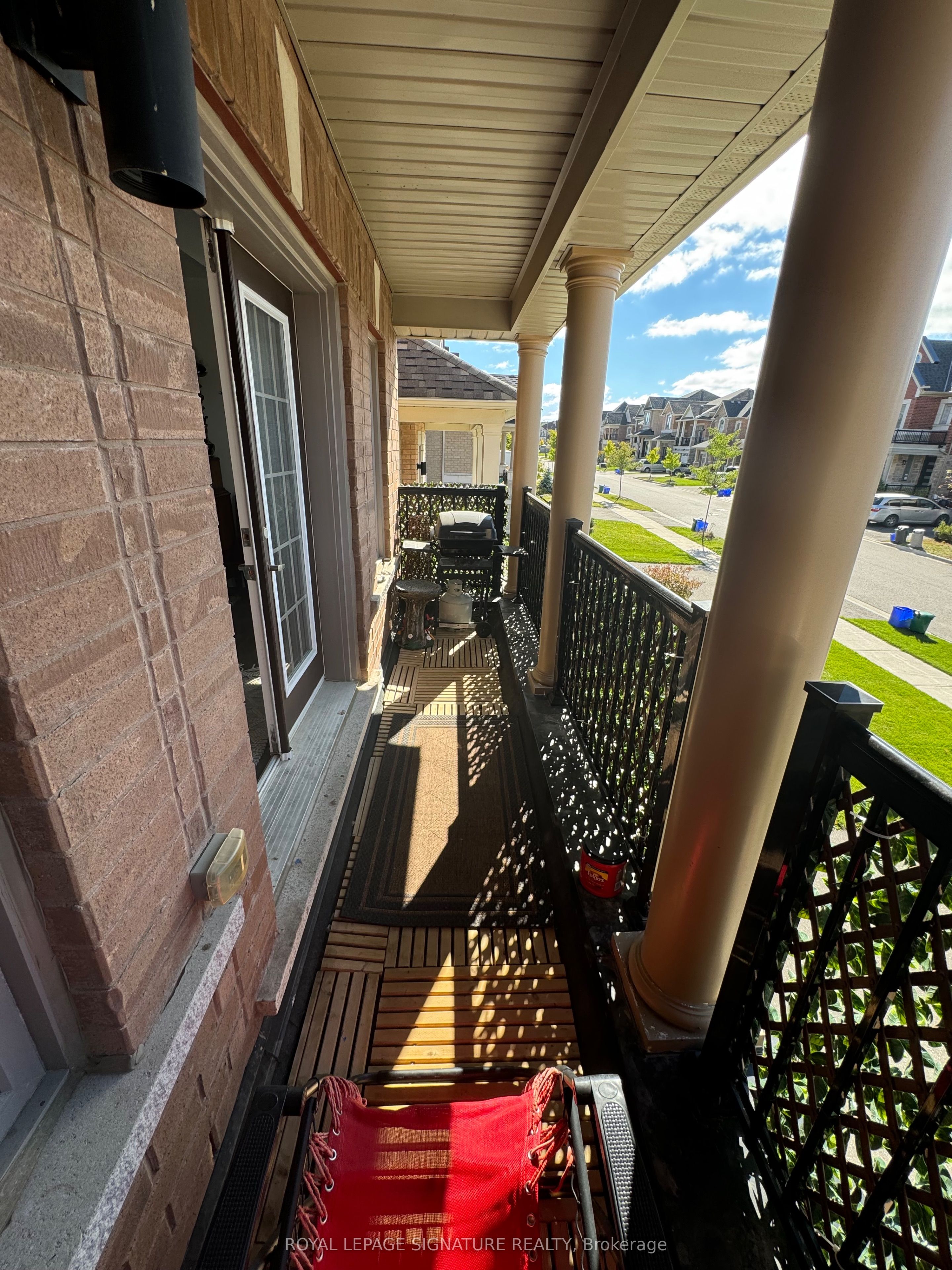 23 Cyprus Glen, #UPPER