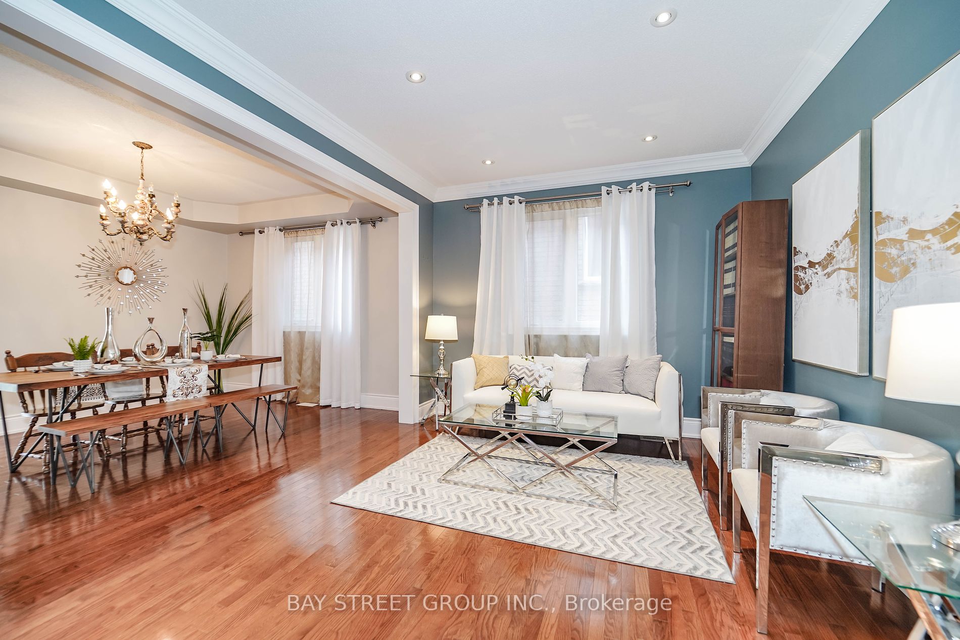 10 Morland Crescent