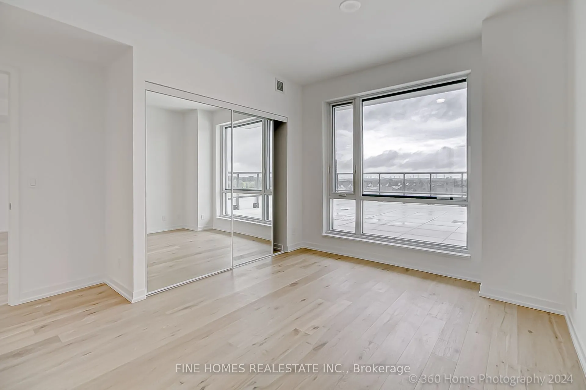 8 Beverley Glen Boulevard #712