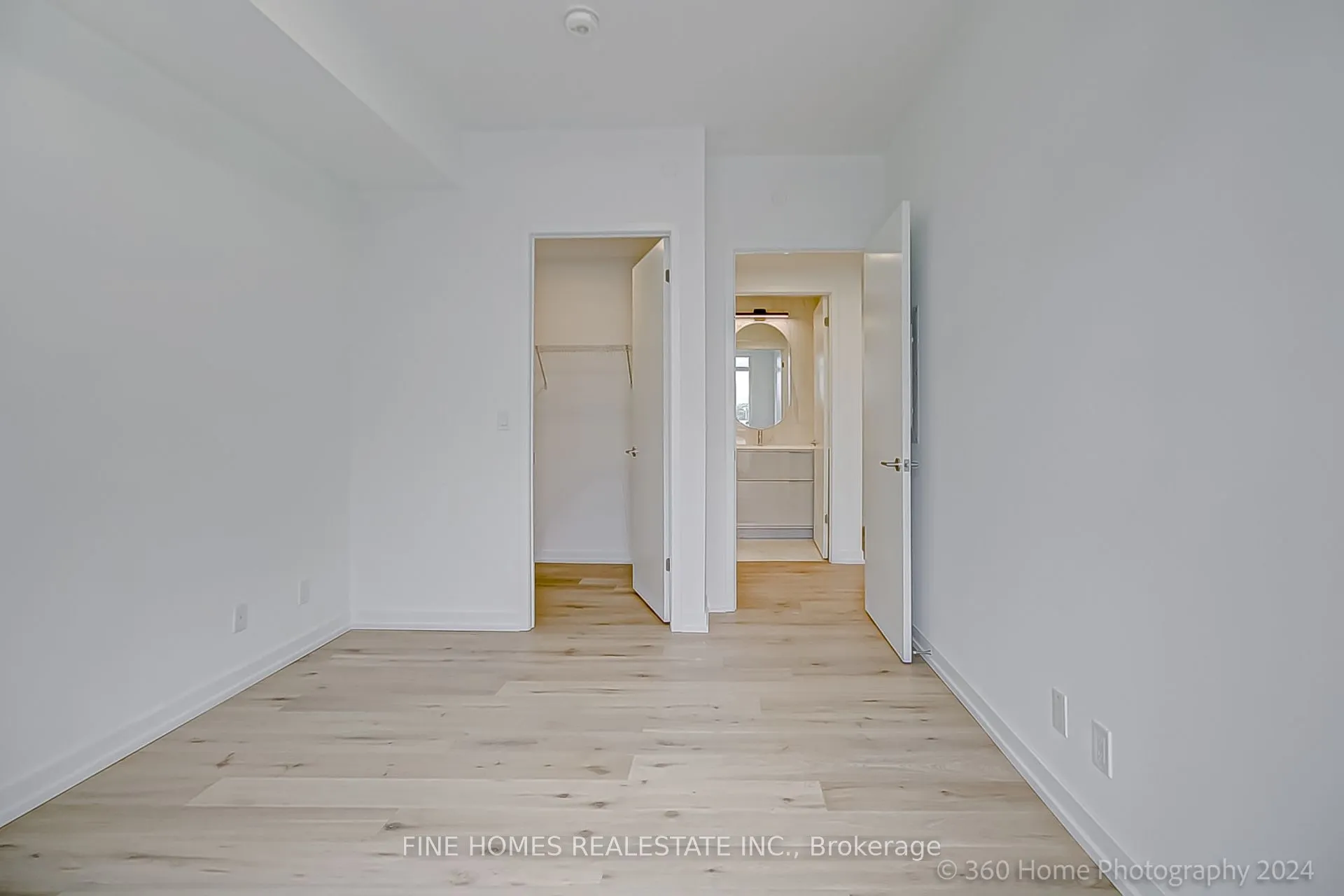 8 Beverley Glen Boulevard #712