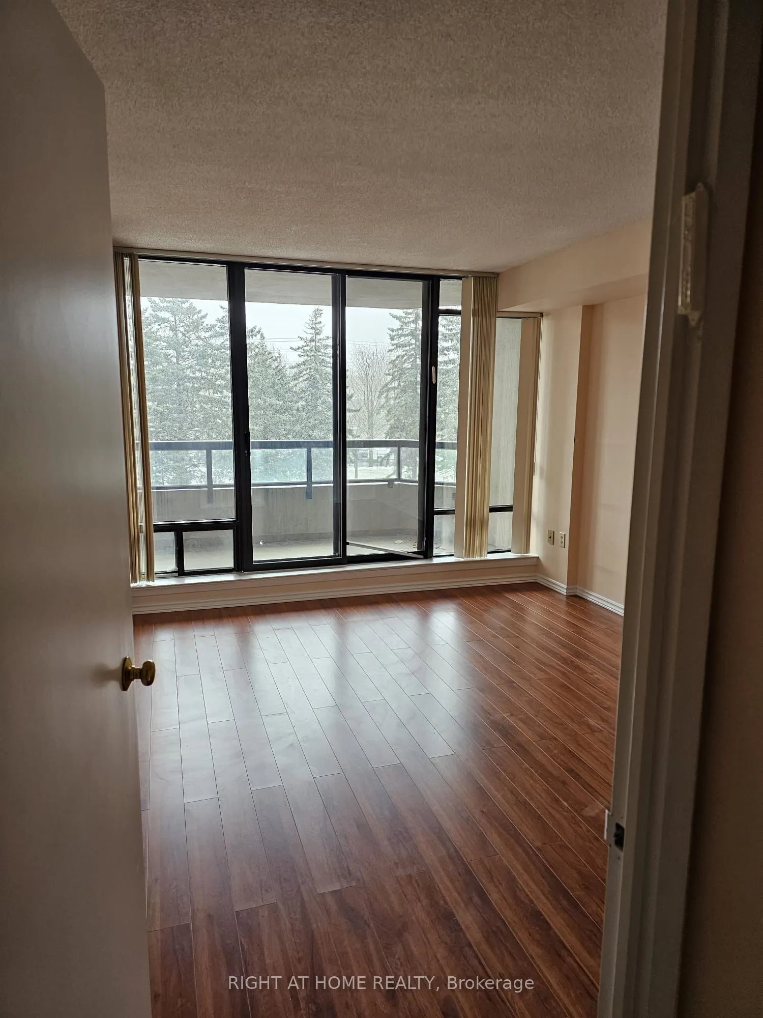 7440 Bathurst Street, #308