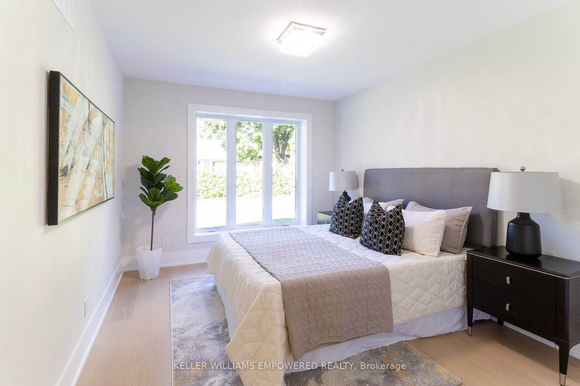 385 Easy Street