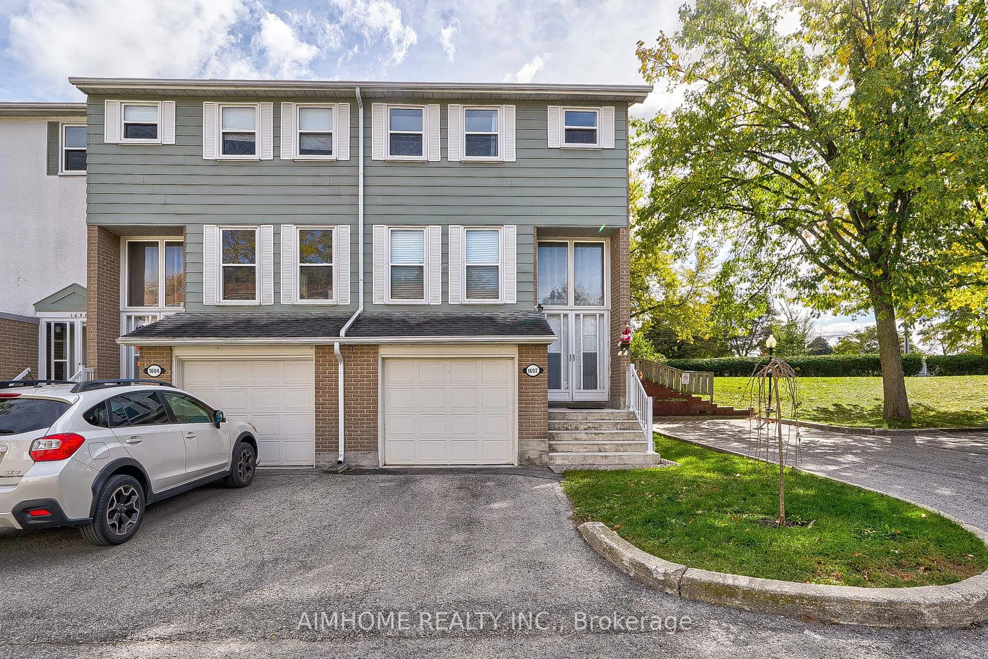 1692 John Street #30