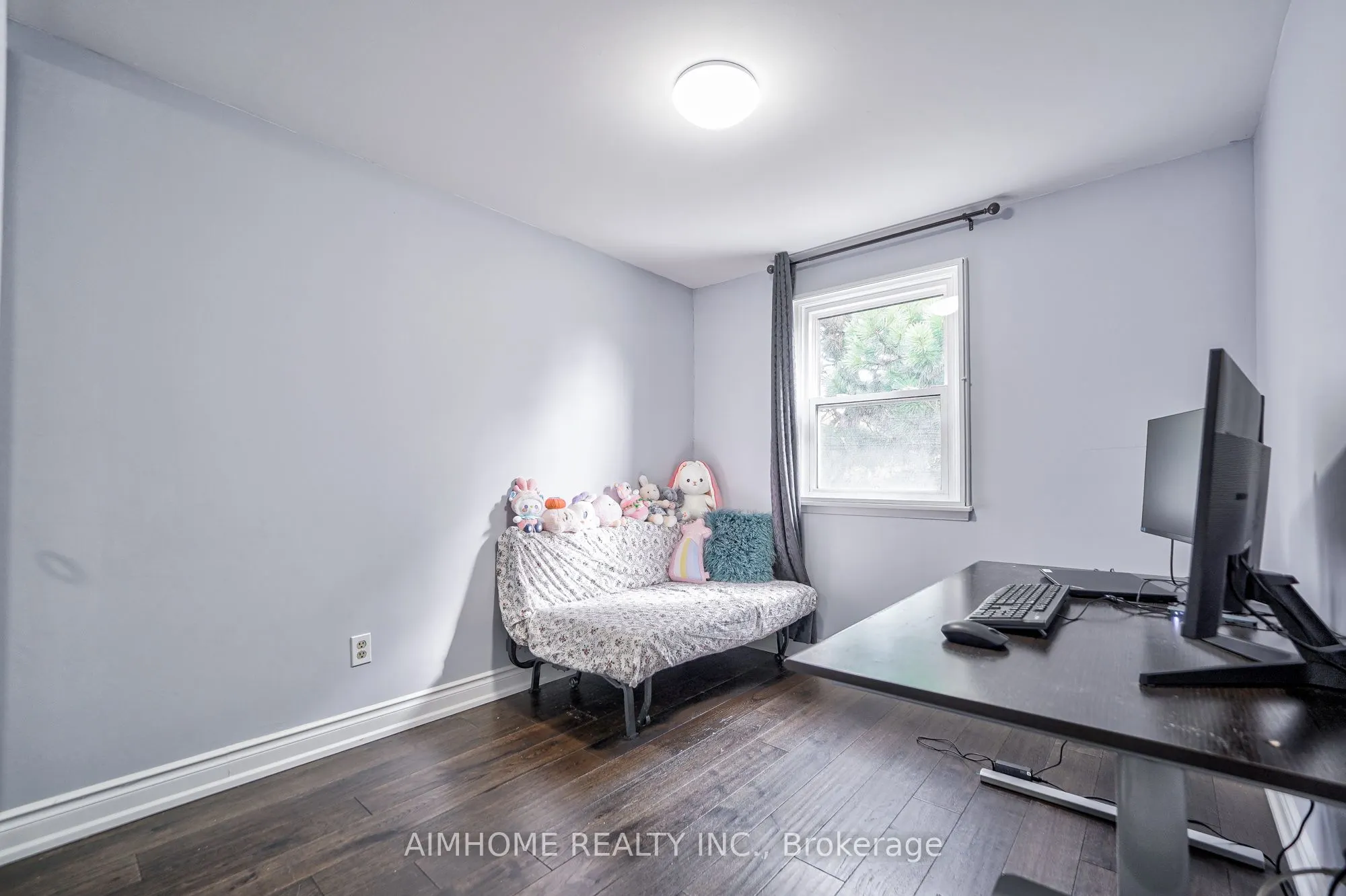 1692 John Street #30