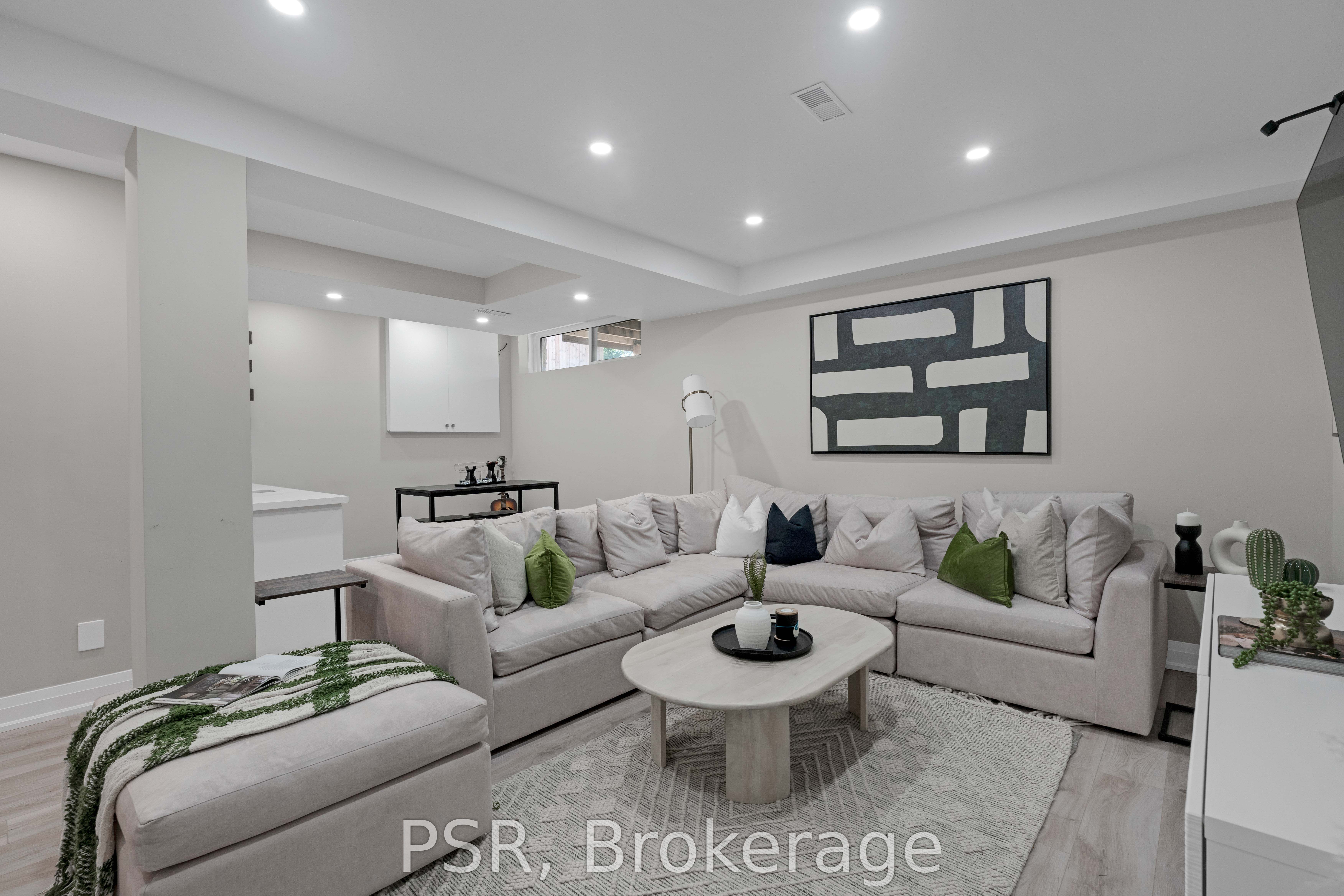 15 Wenderly Drive