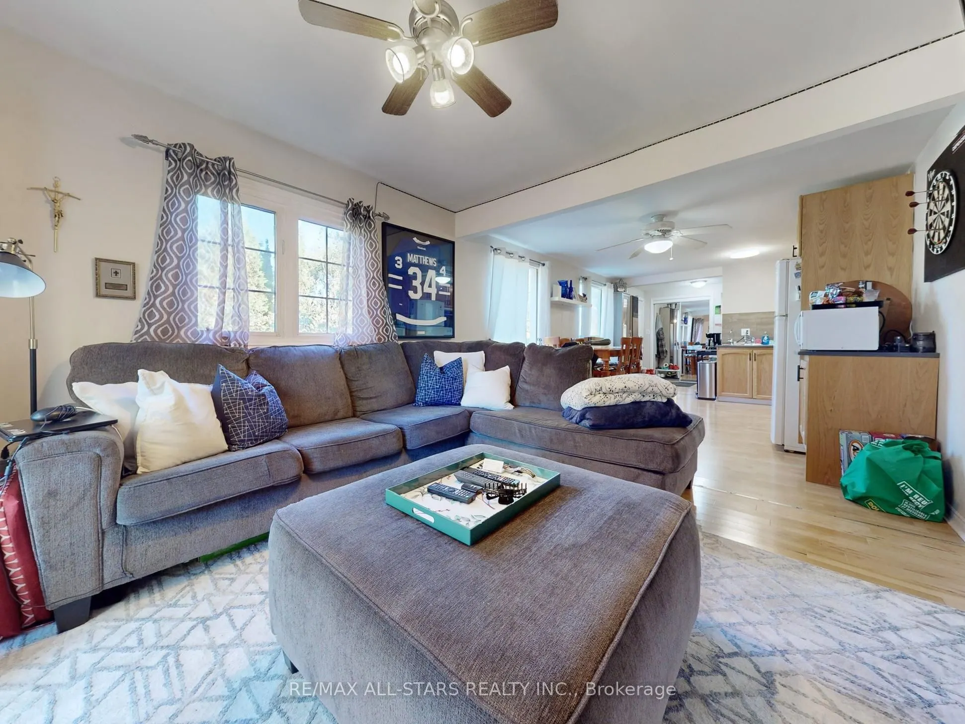 40 Riverglen Drive