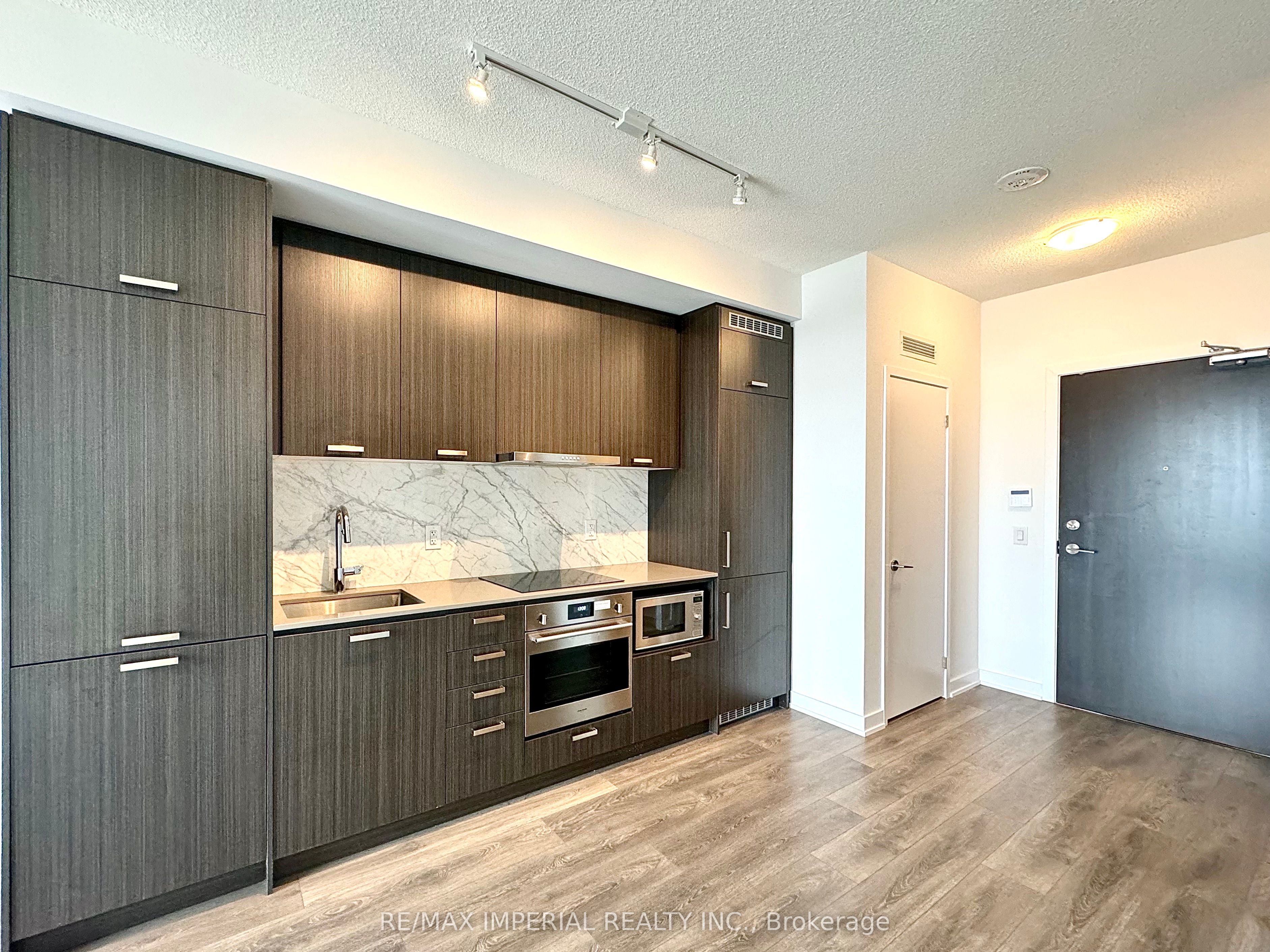 10 HONEYCRISP Crescent #1606
