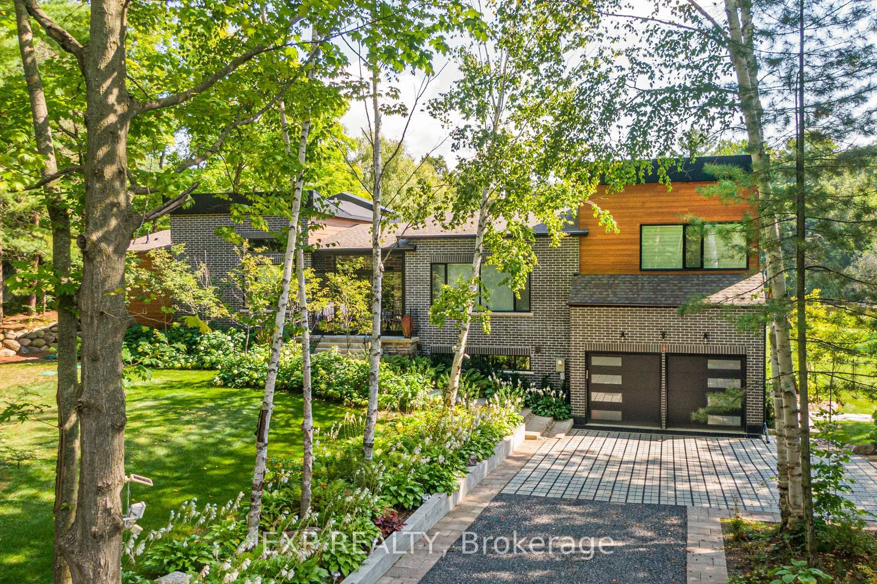 5 Birch Knoll Road