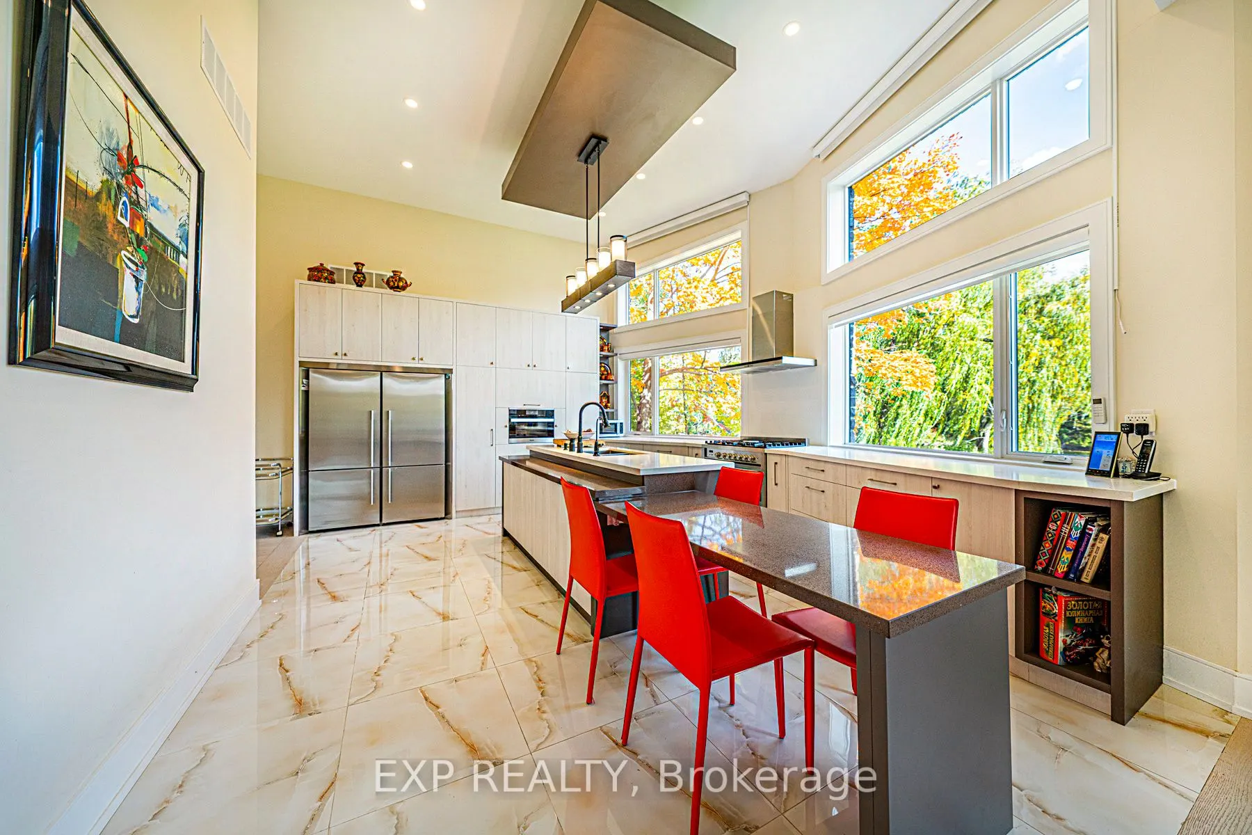5 Birch Knoll Road