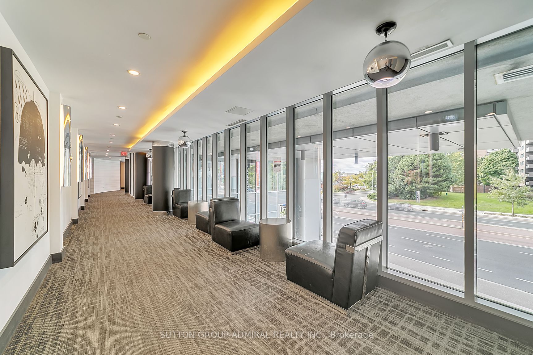 9471 Yonge Street, #213