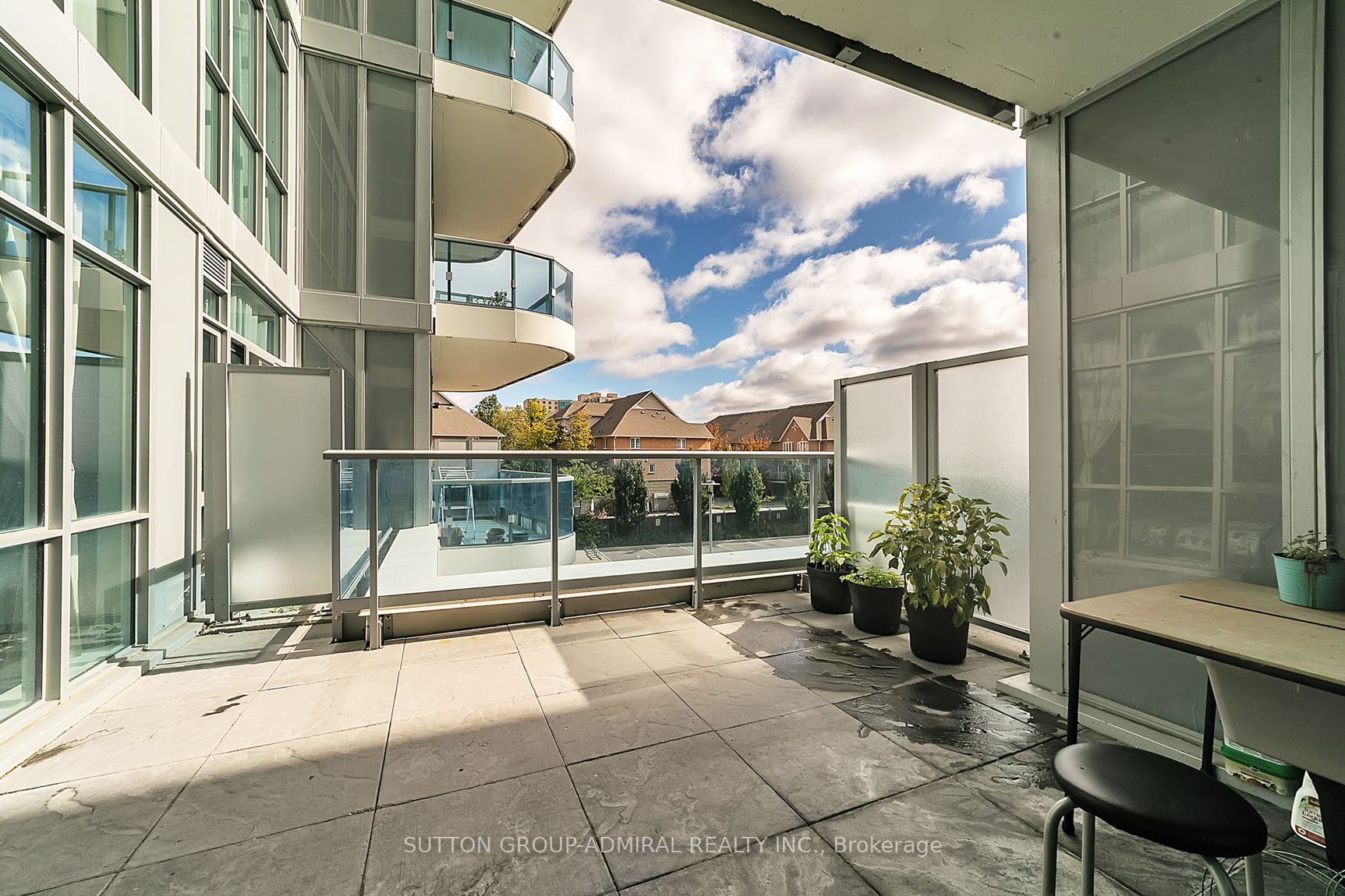 9471 Yonge Street, #213