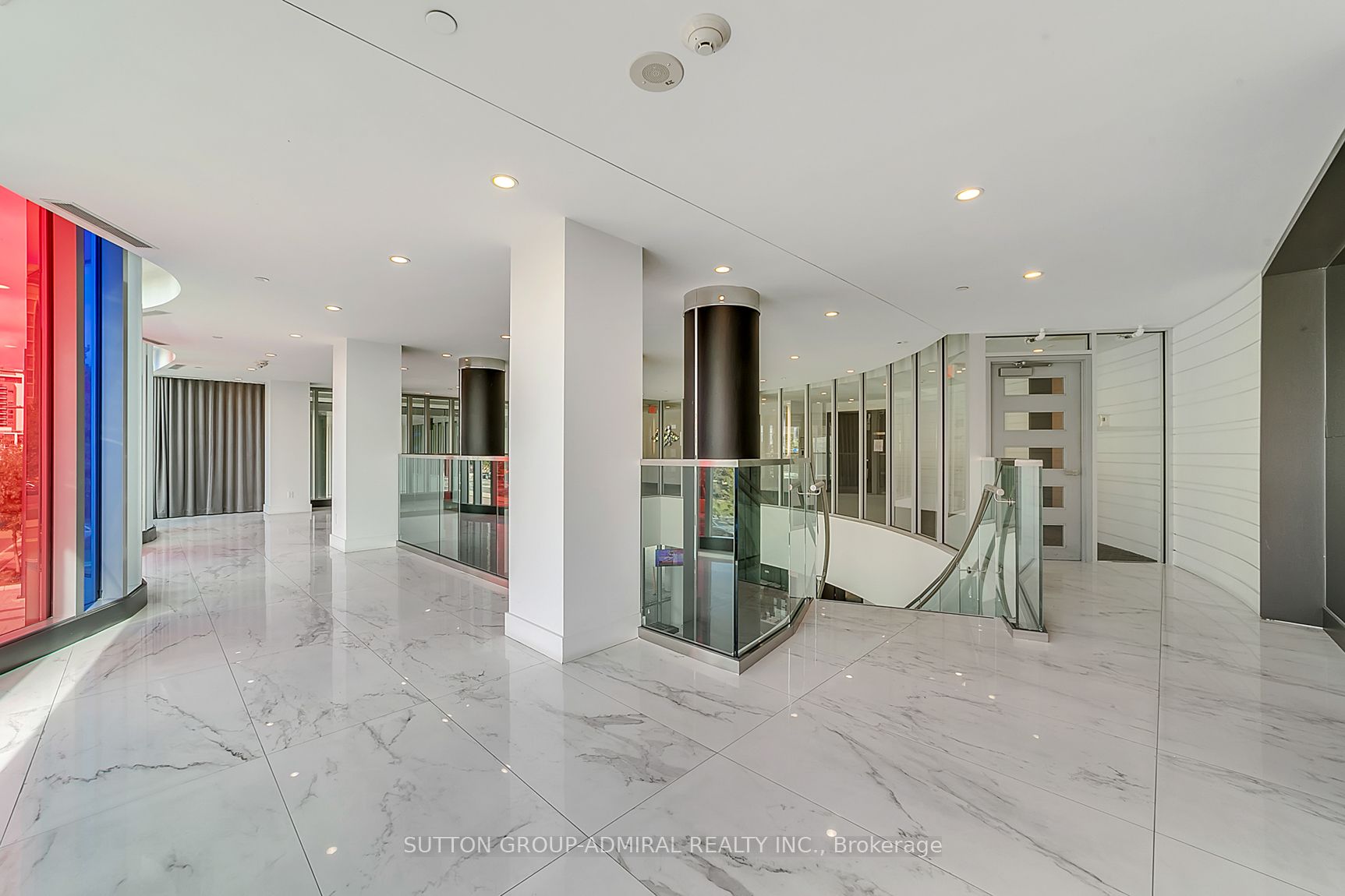 9471 Yonge Street, #213