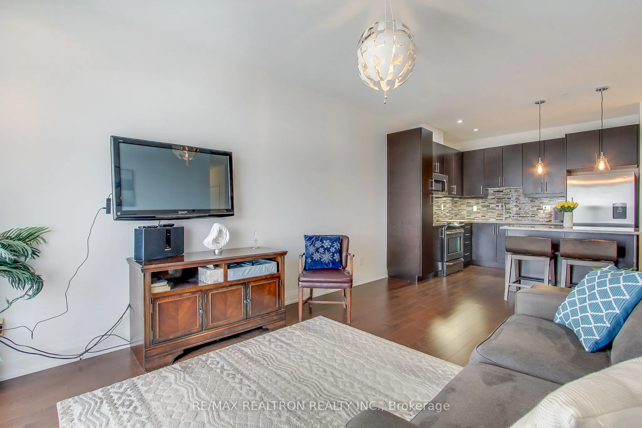 15277 Yonge Street, #506