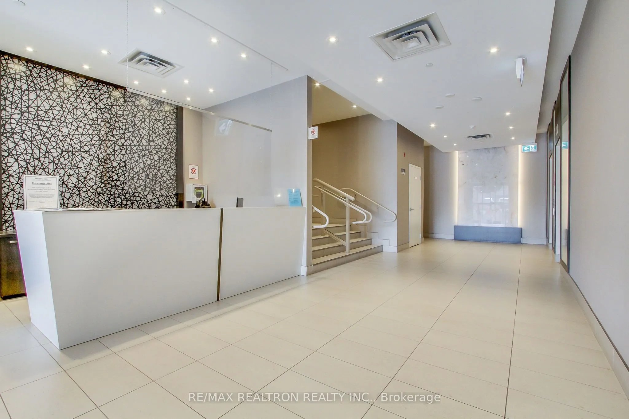 15277 Yonge Street, #506
